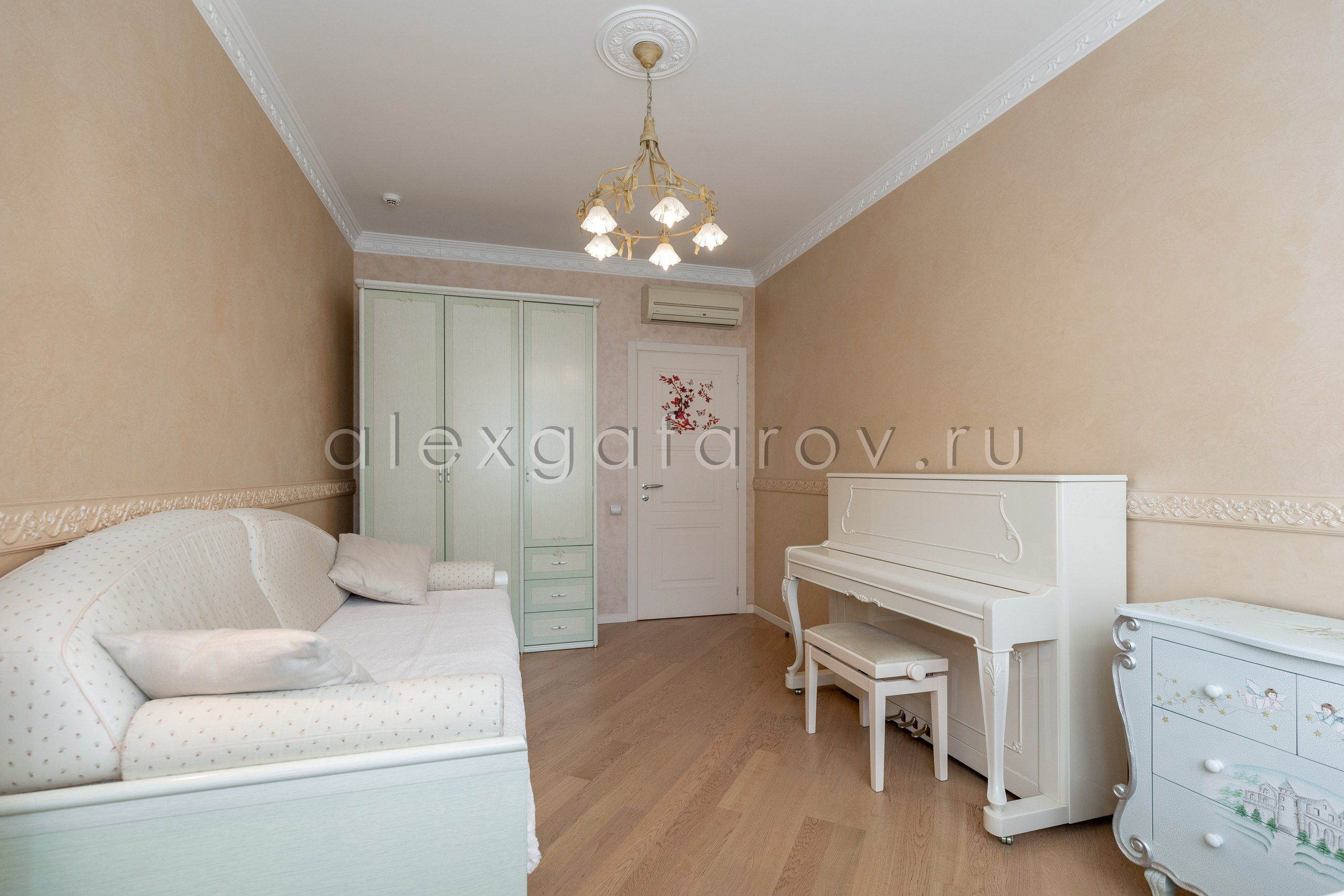 Ул. Авиаконструктора Микояна. Фотограф Гафаров Александр