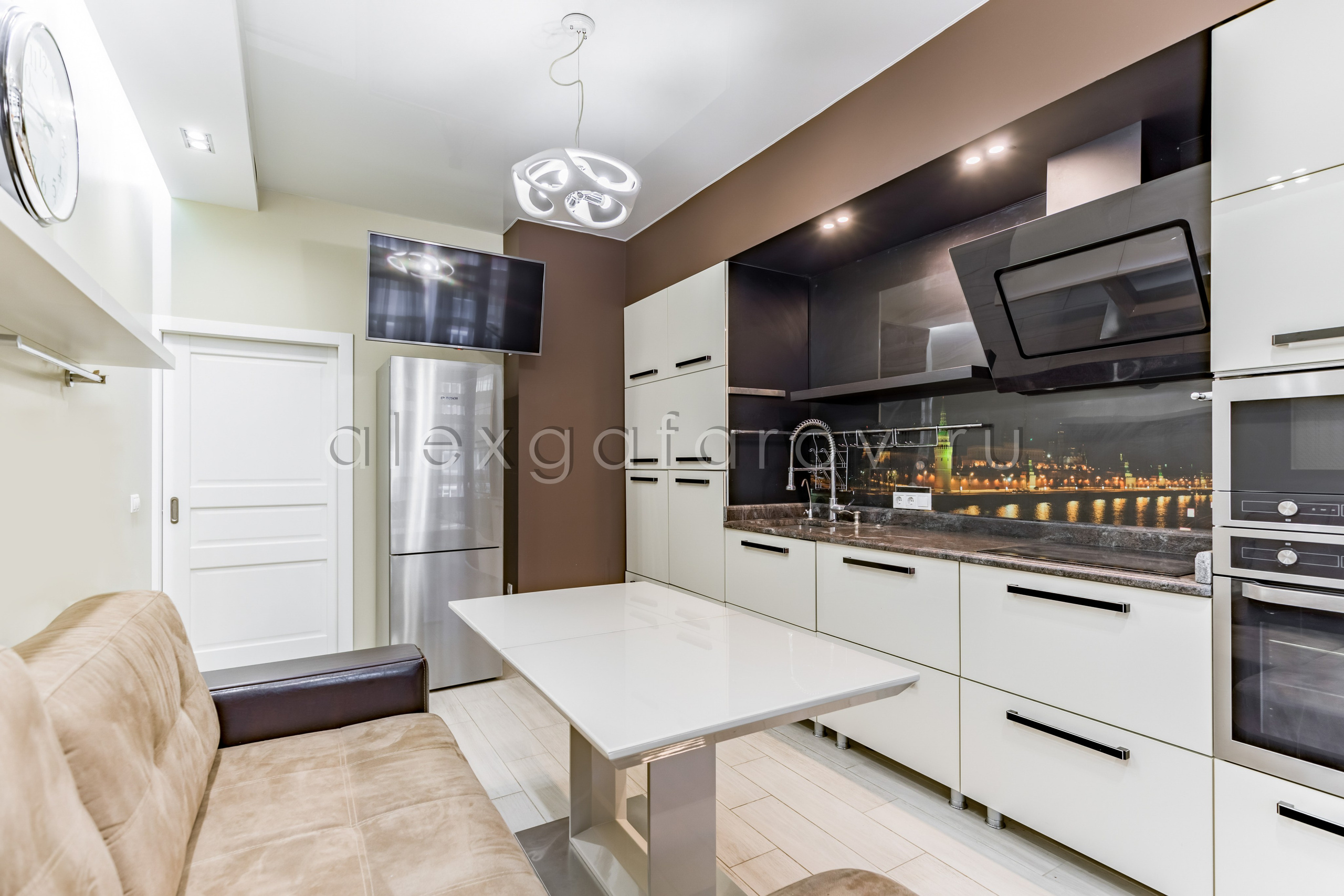 Ул. 70 лет Октября. Фотограф Гафаров Александр