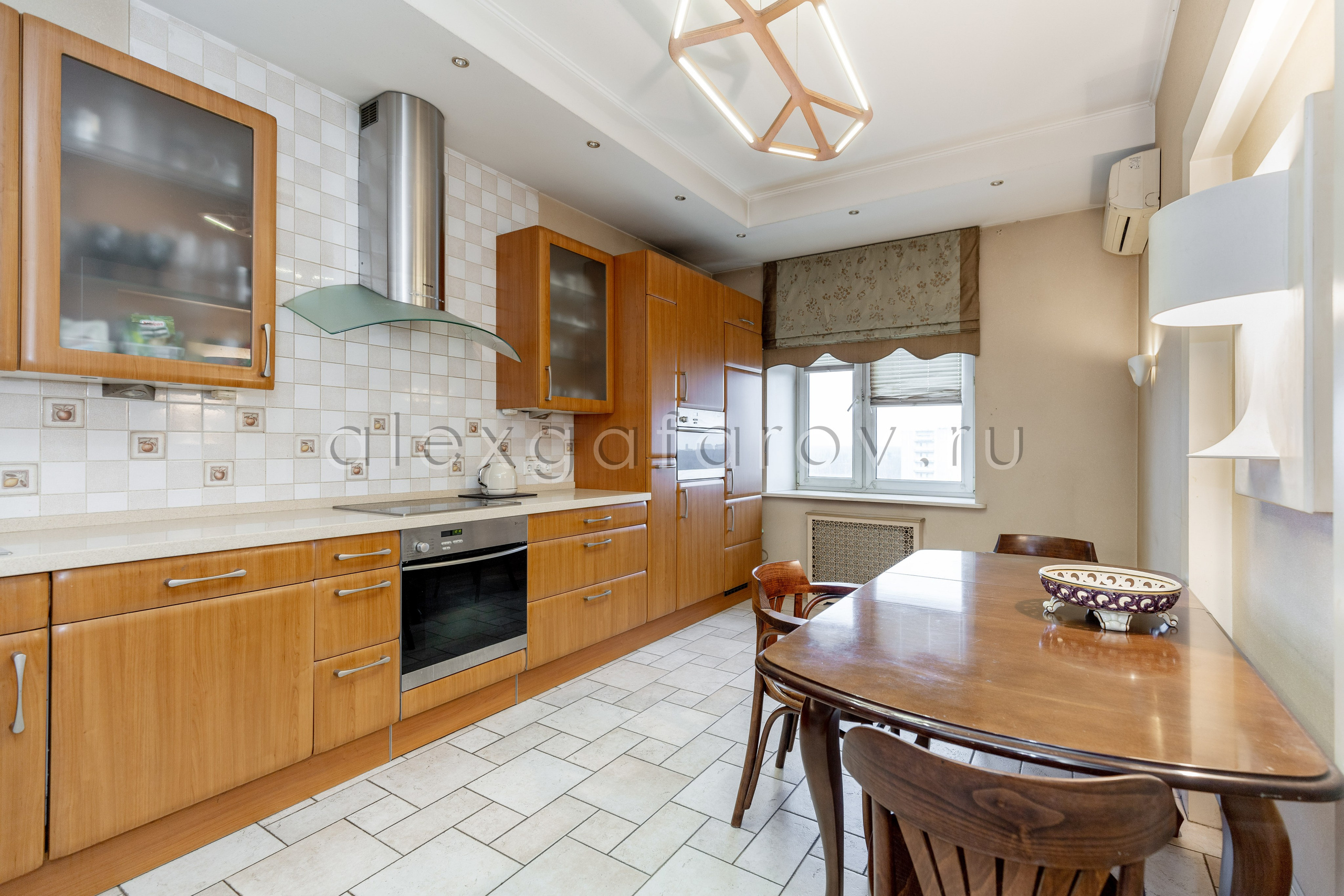 Ул. Бажова. Фотограф Гафаров Александр