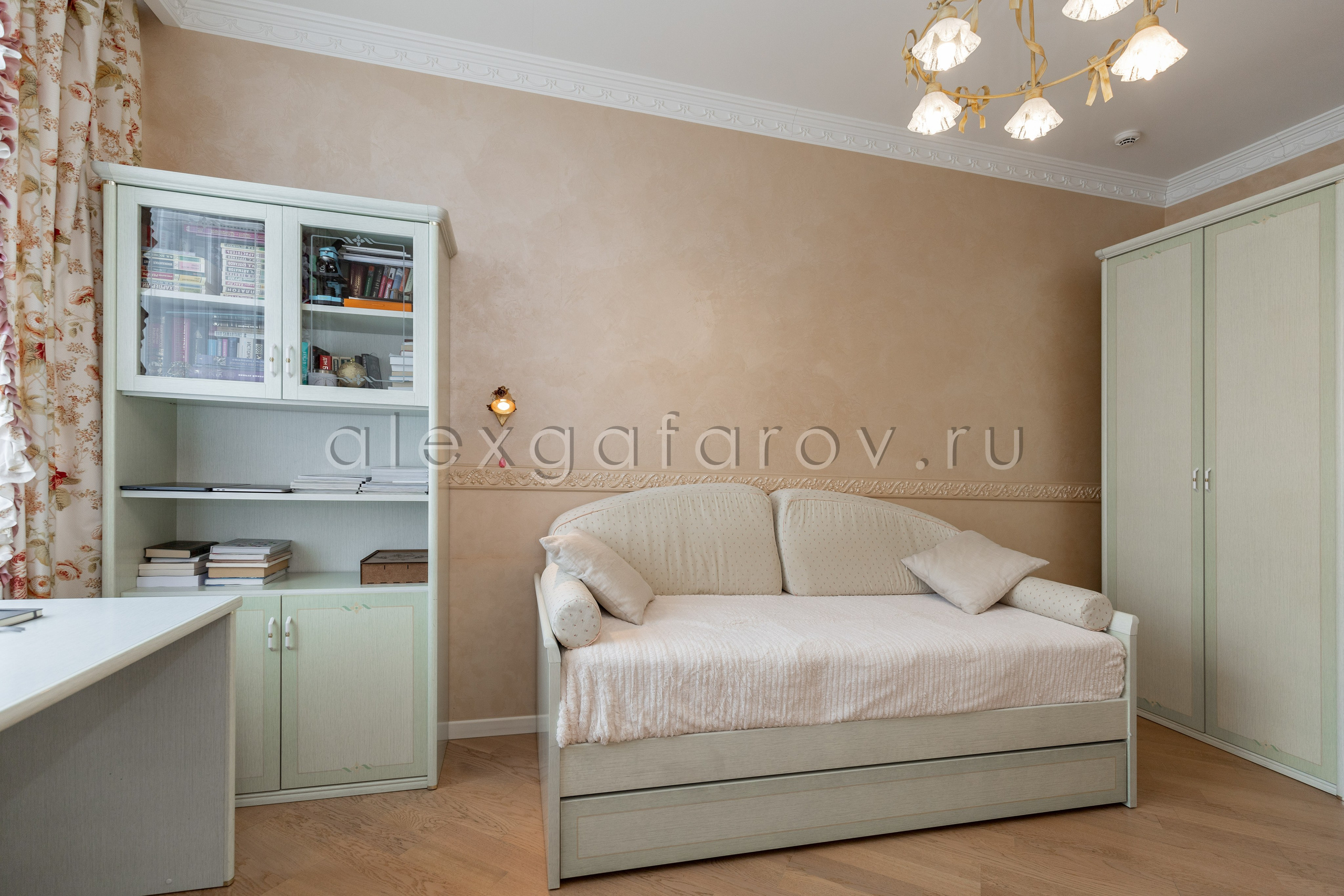 Ул. Авиаконструктора Микояна. Фотограф Гафаров Александр