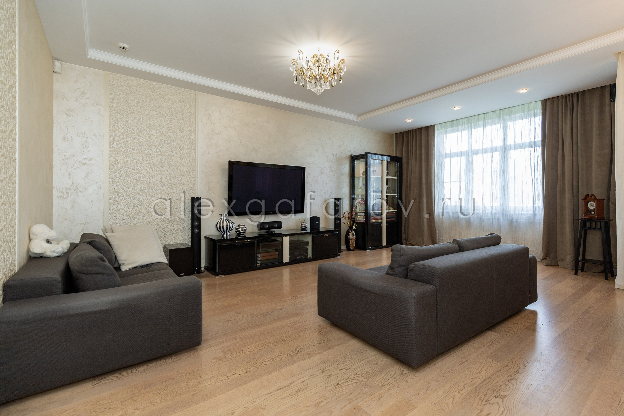 Ул. Авиаконструктора Микояна. Фотограф Гафаров Александр