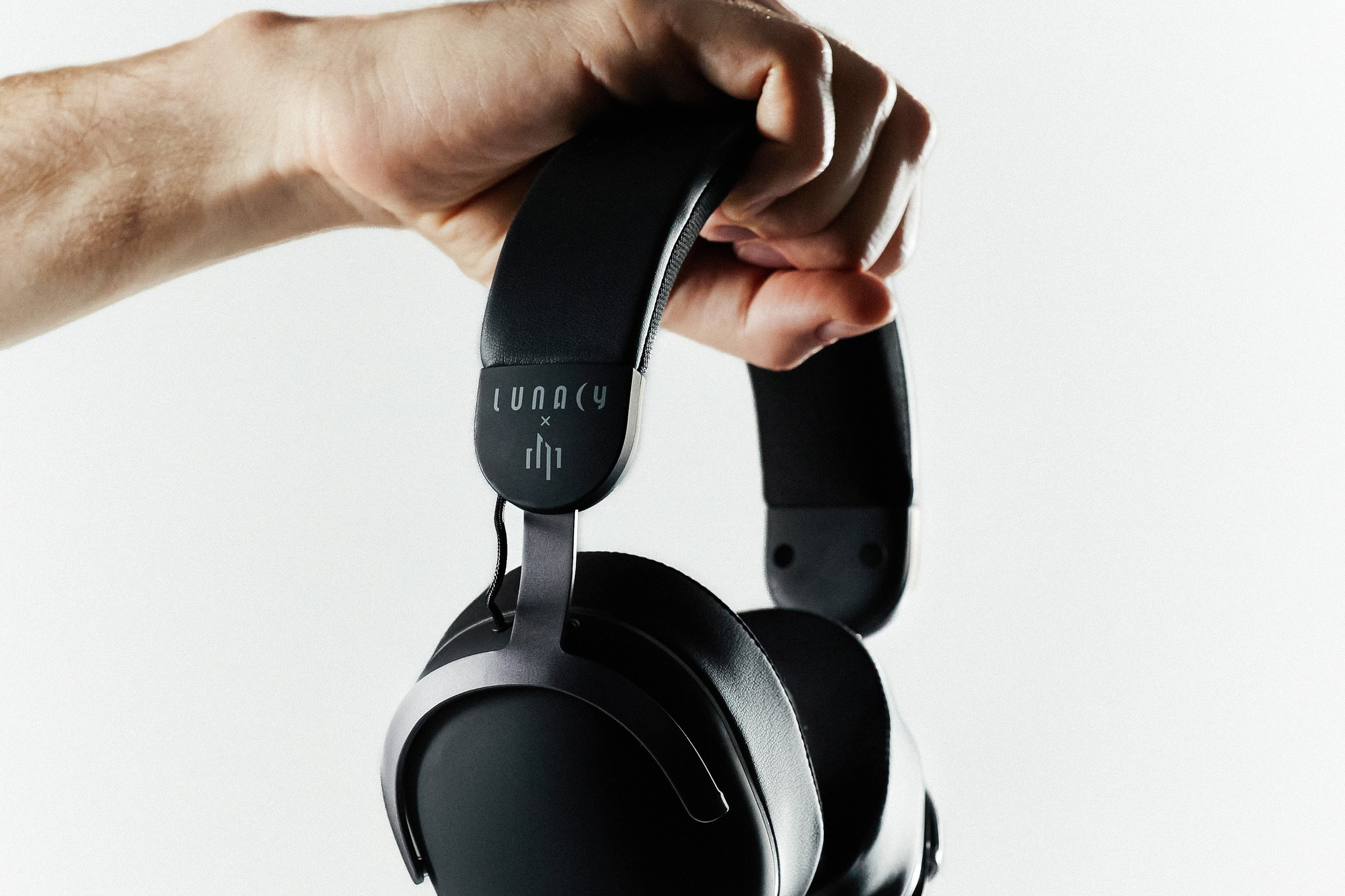 Наушники от Бустера