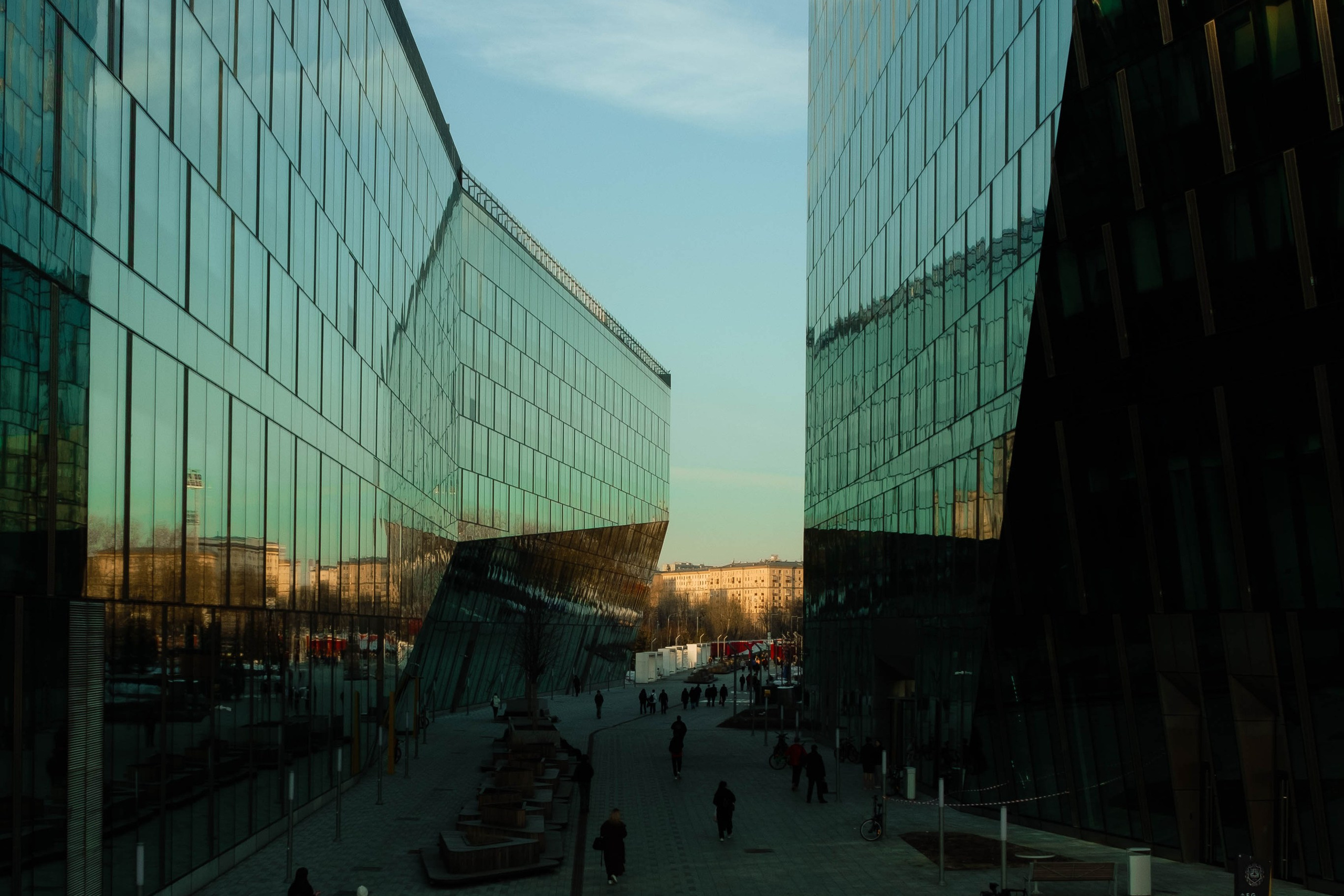 Бауманка, общежите «Парус»