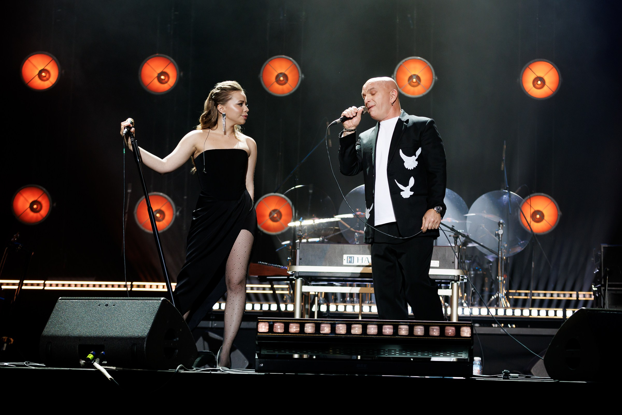 Александр Шоуа и группа «Непара»