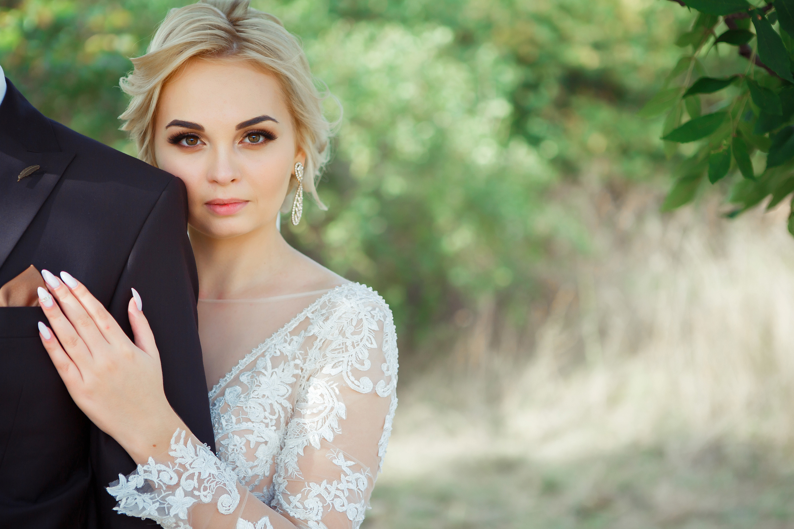 Красота в каждом движении. Скромность в каждом взгляде.