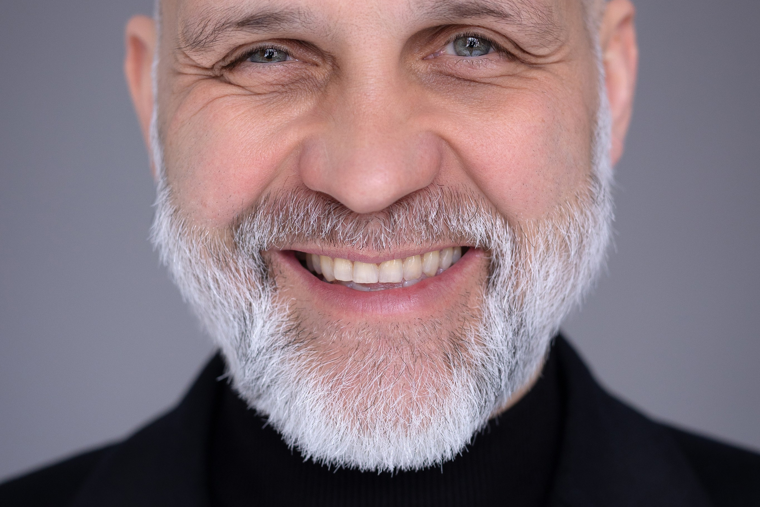 Александр Махров