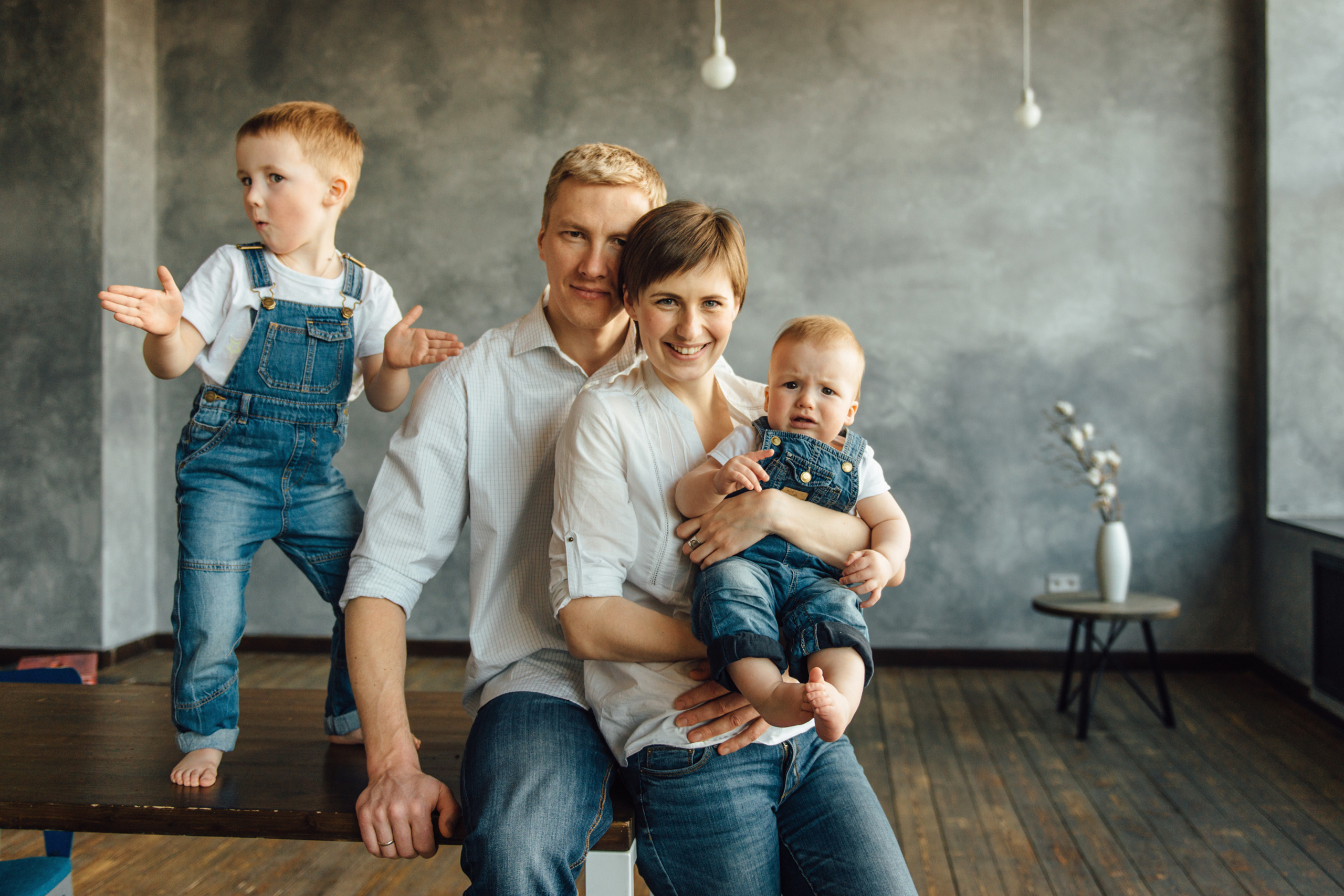 Дарья, Илья, Матвей и малыш Макар