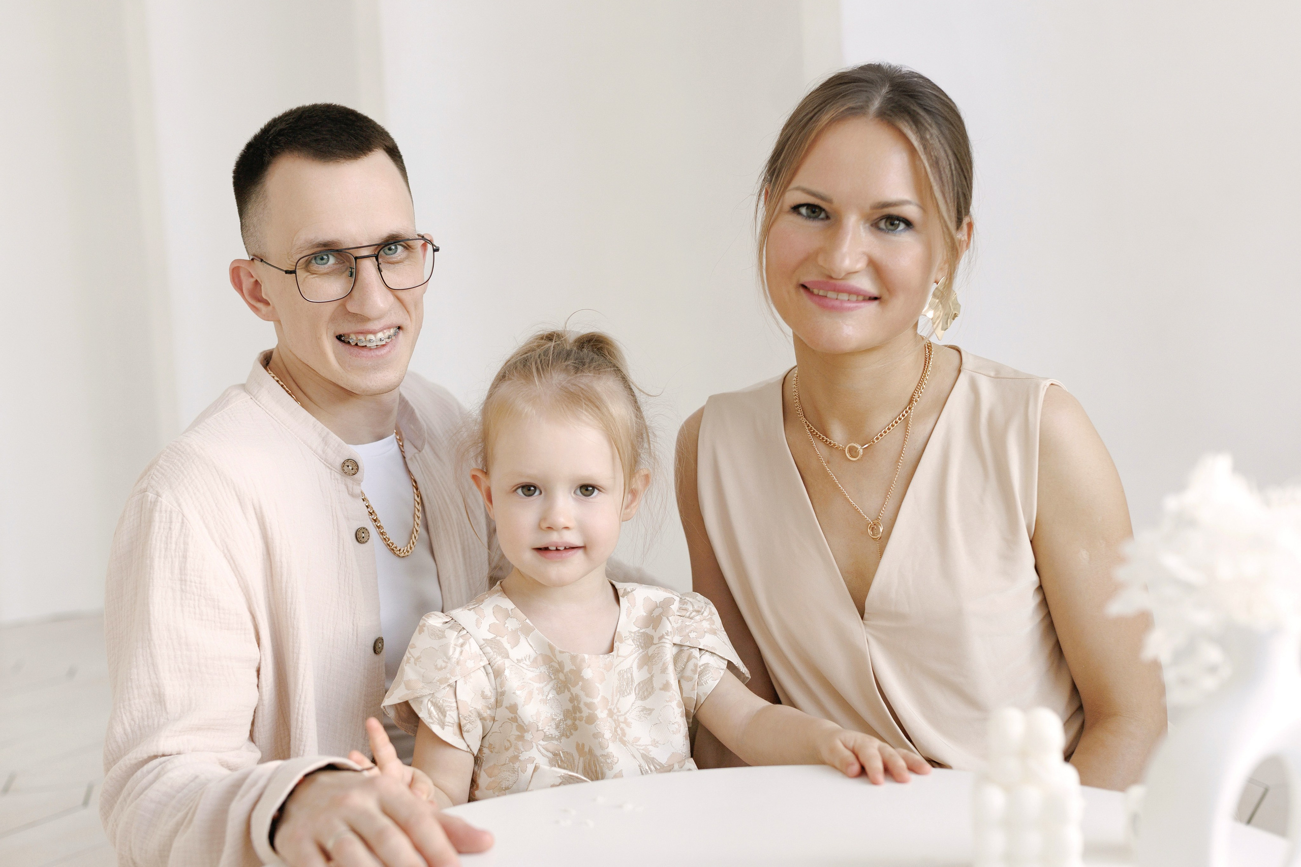 Александр, Анна и Майя