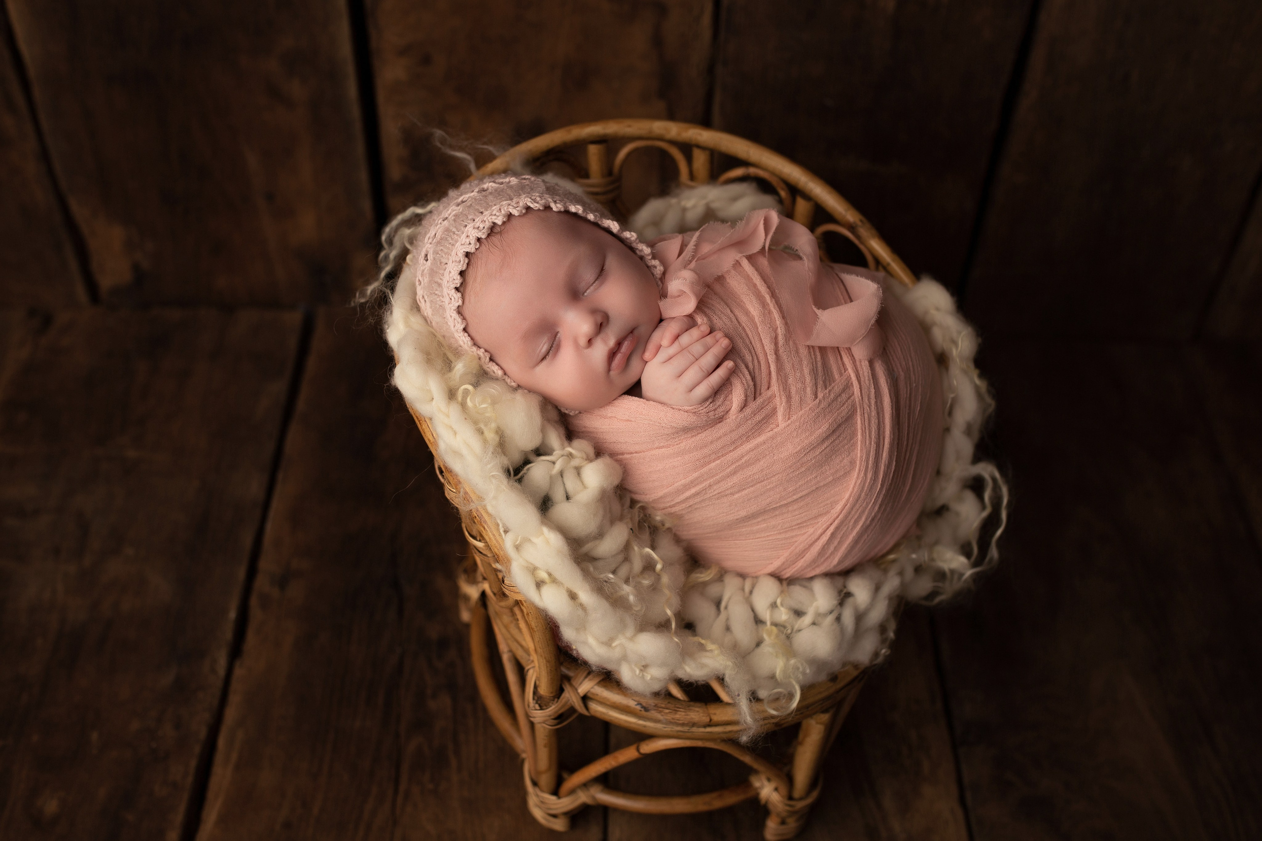 Александра пакет Экспресс. Фотограф Новорожденных Новороссийск Елена Налбантова