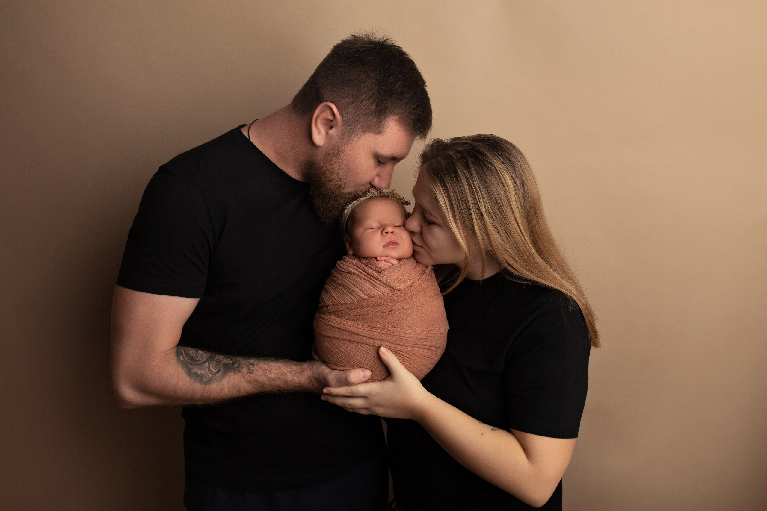 Василиса пакет Экспресс. Фотограф Новорожденных Новороссийск Елена Налбантова