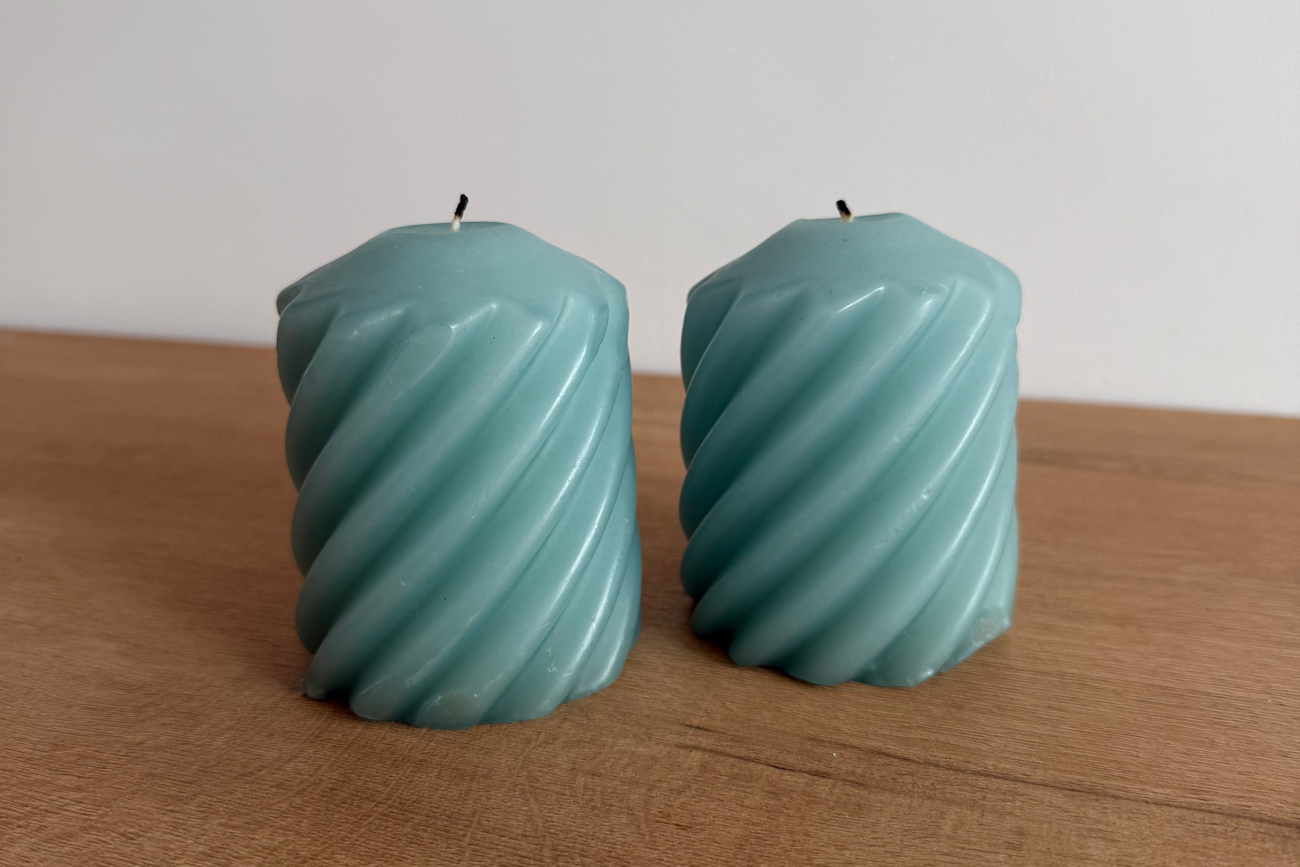 Свечи и подсвечники