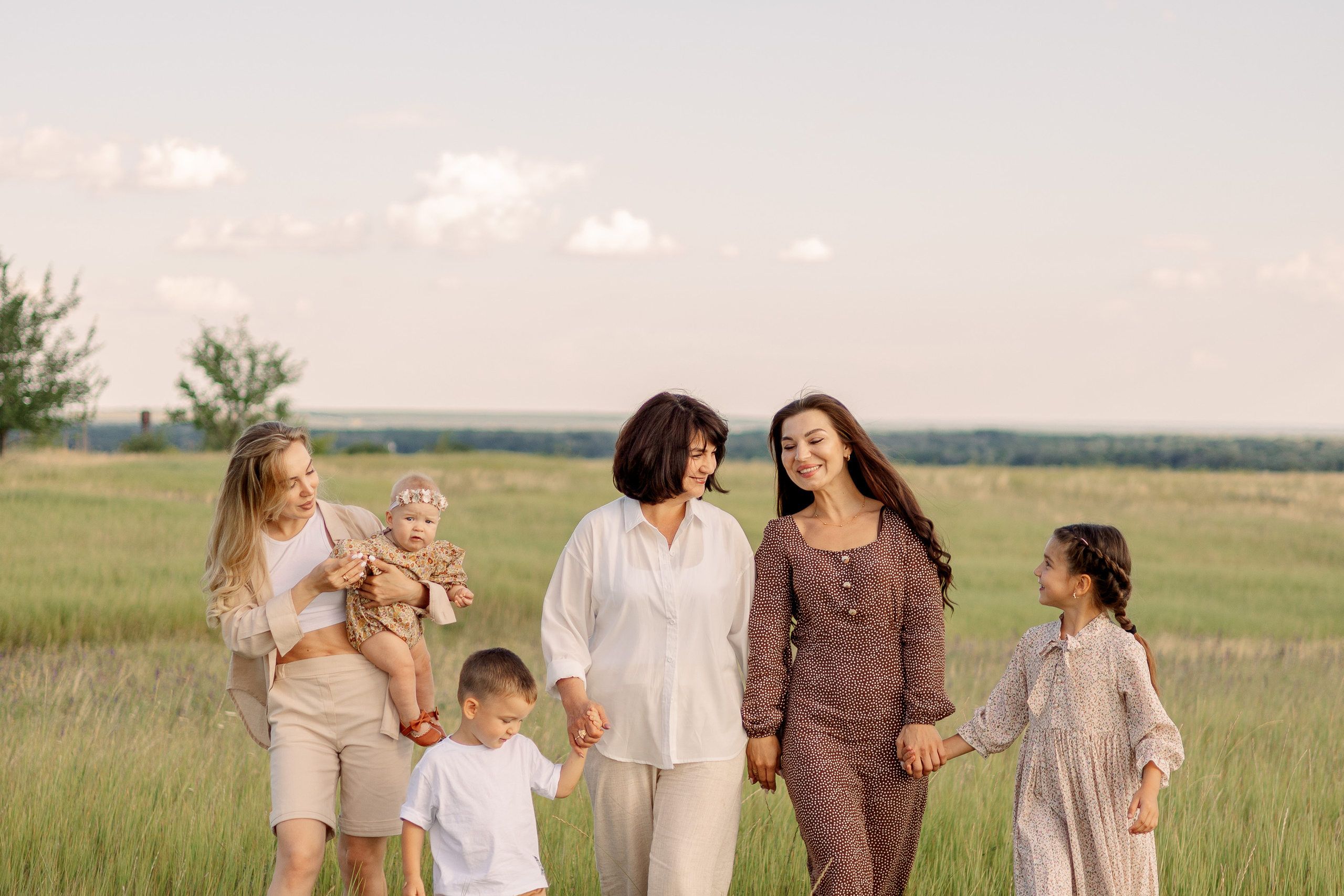 Семейная прогулка