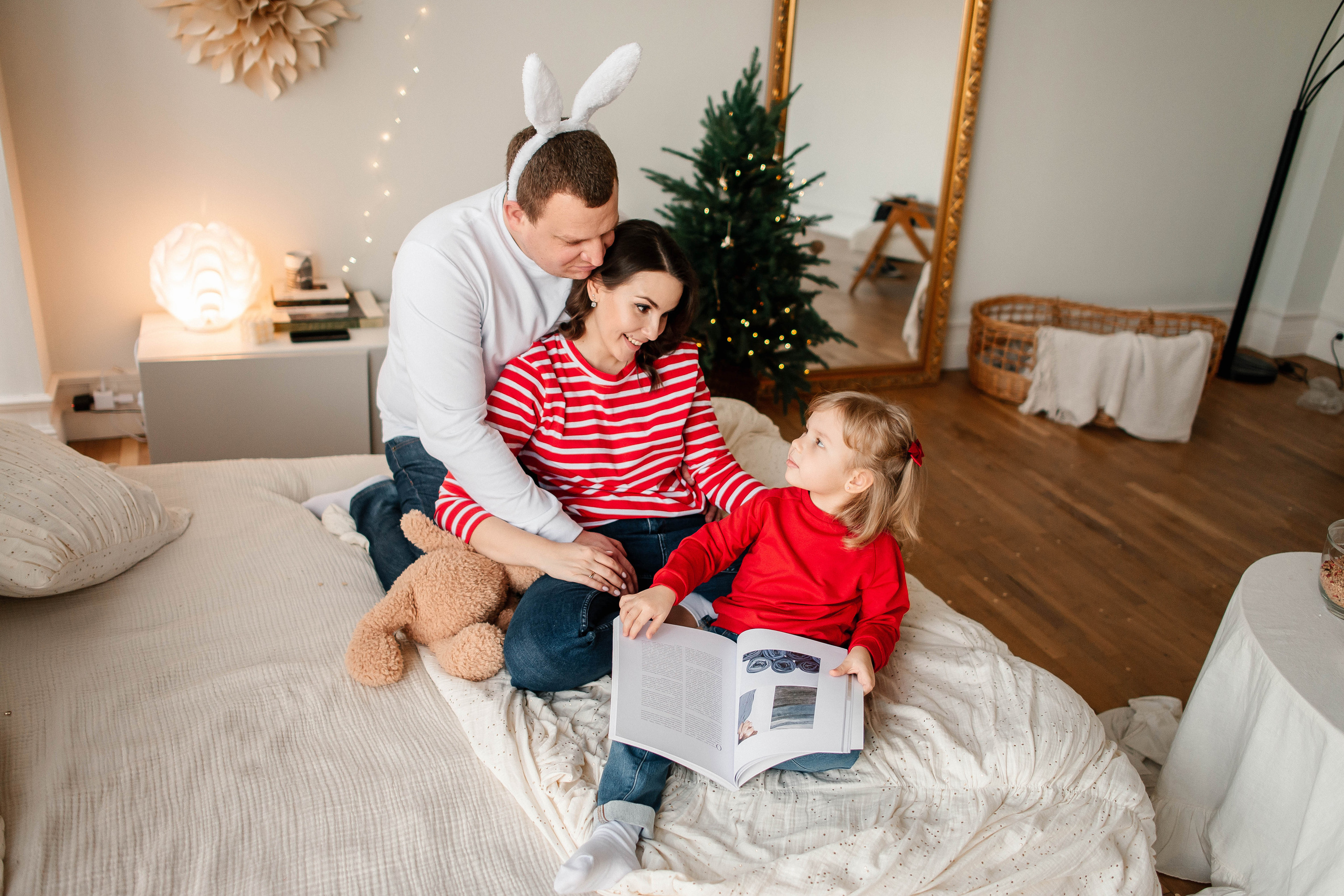 Рома, Оля и Аня (Скоро)