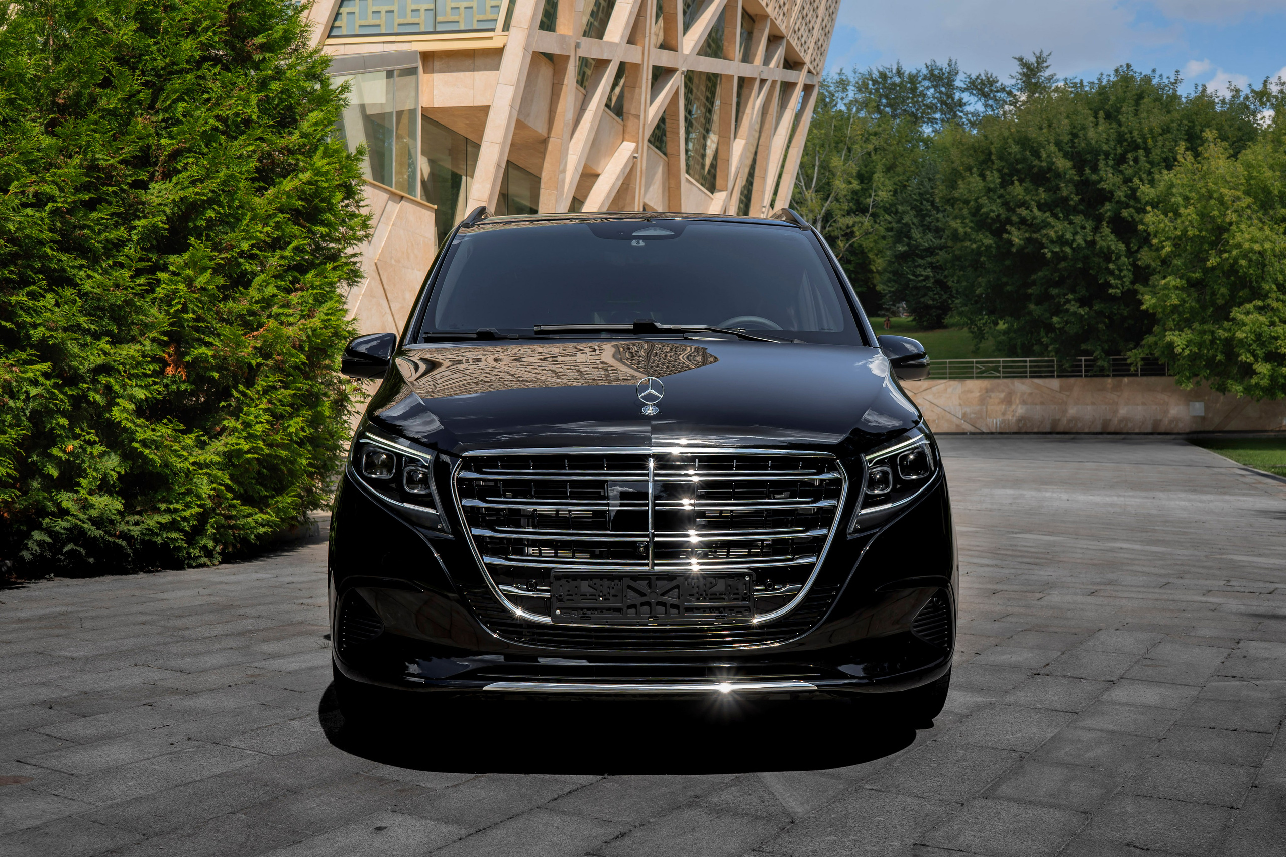 Mercedes-Benz V-class