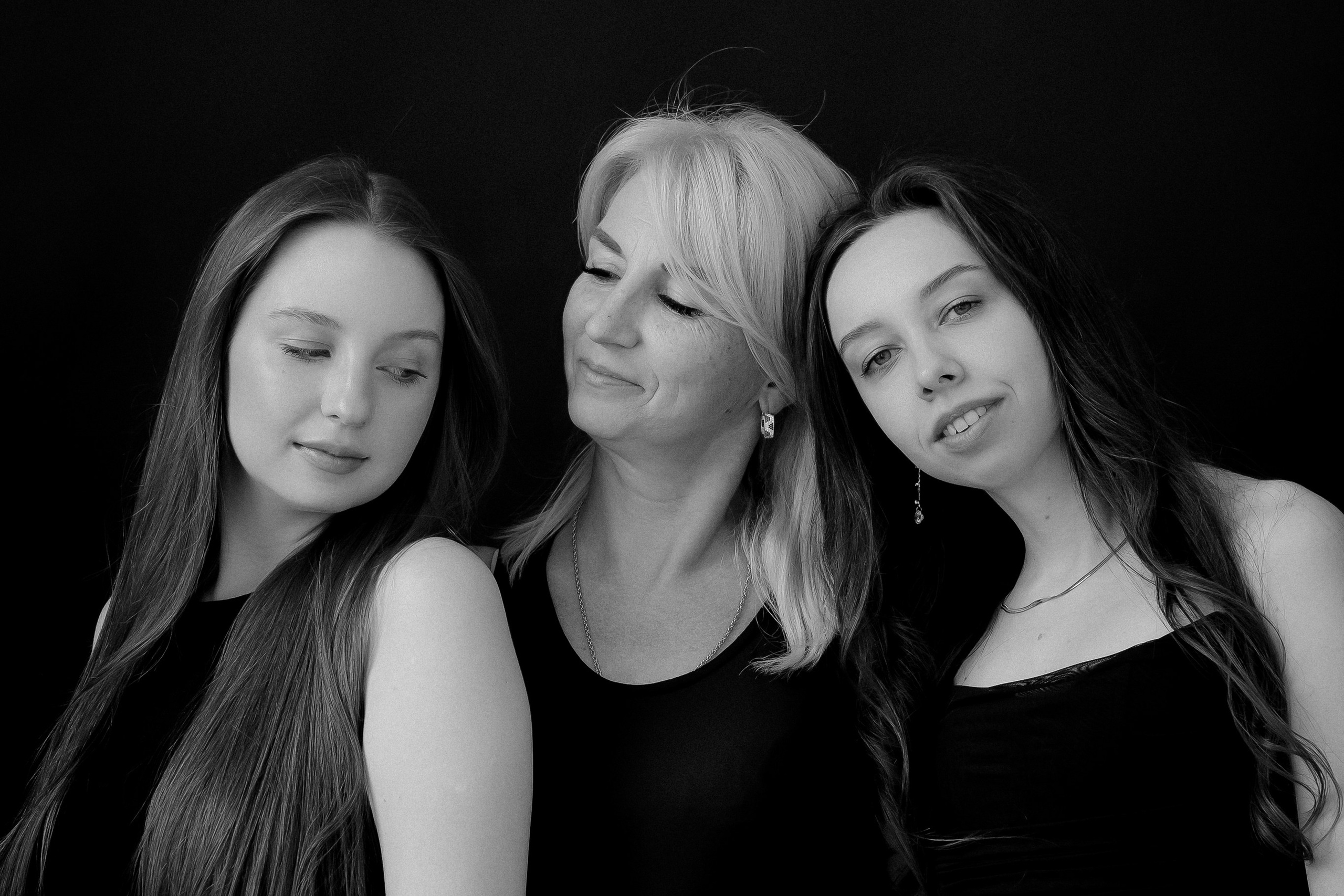 Дочки с мамой