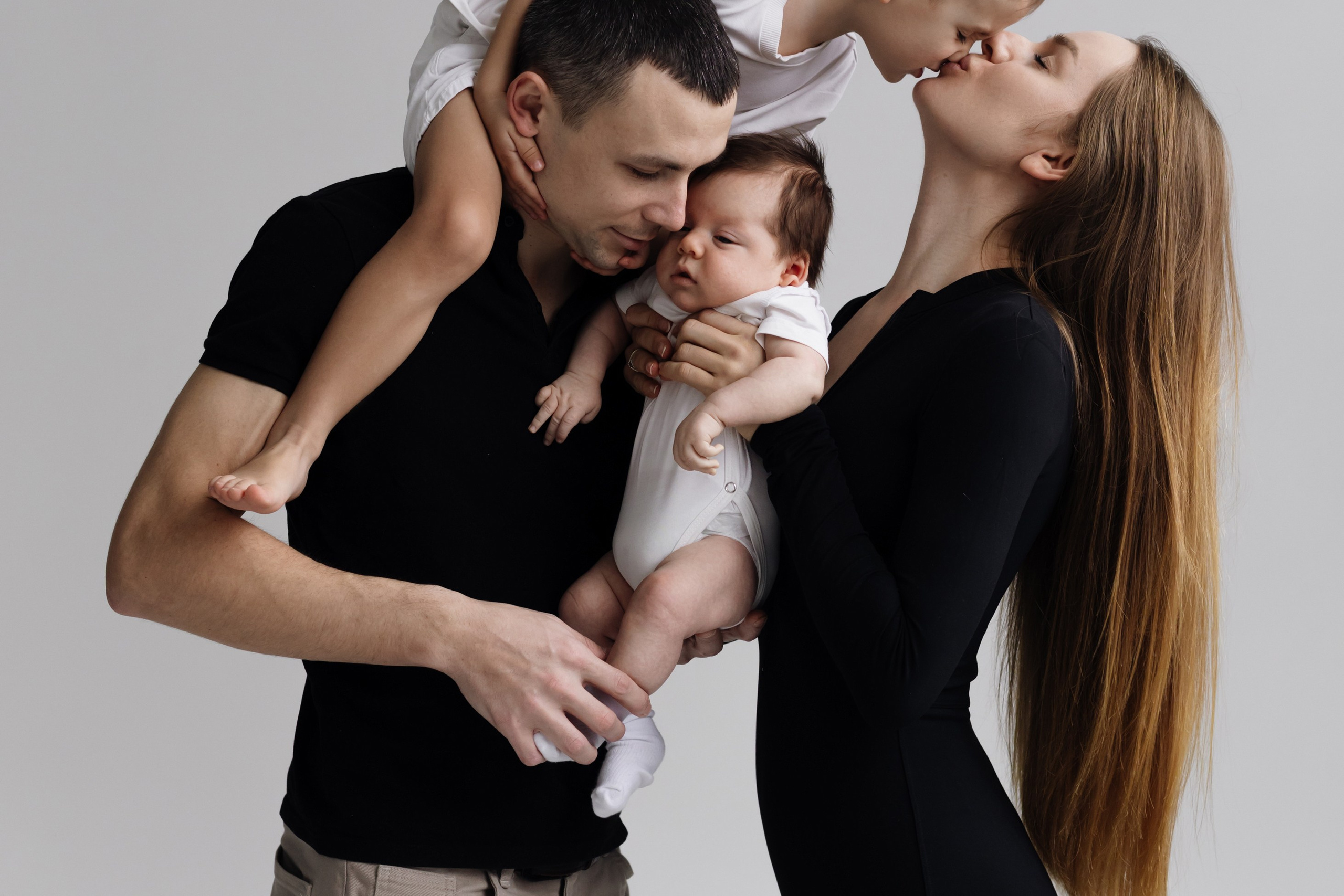 Алена,Саша,Артем,Мирон