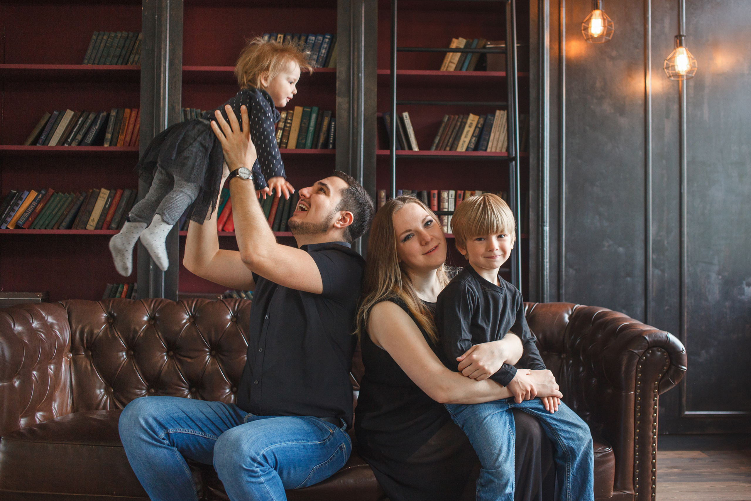 ОЛЯ + ПАВЕЛ = АРСЕНТИЙ И АНЯ