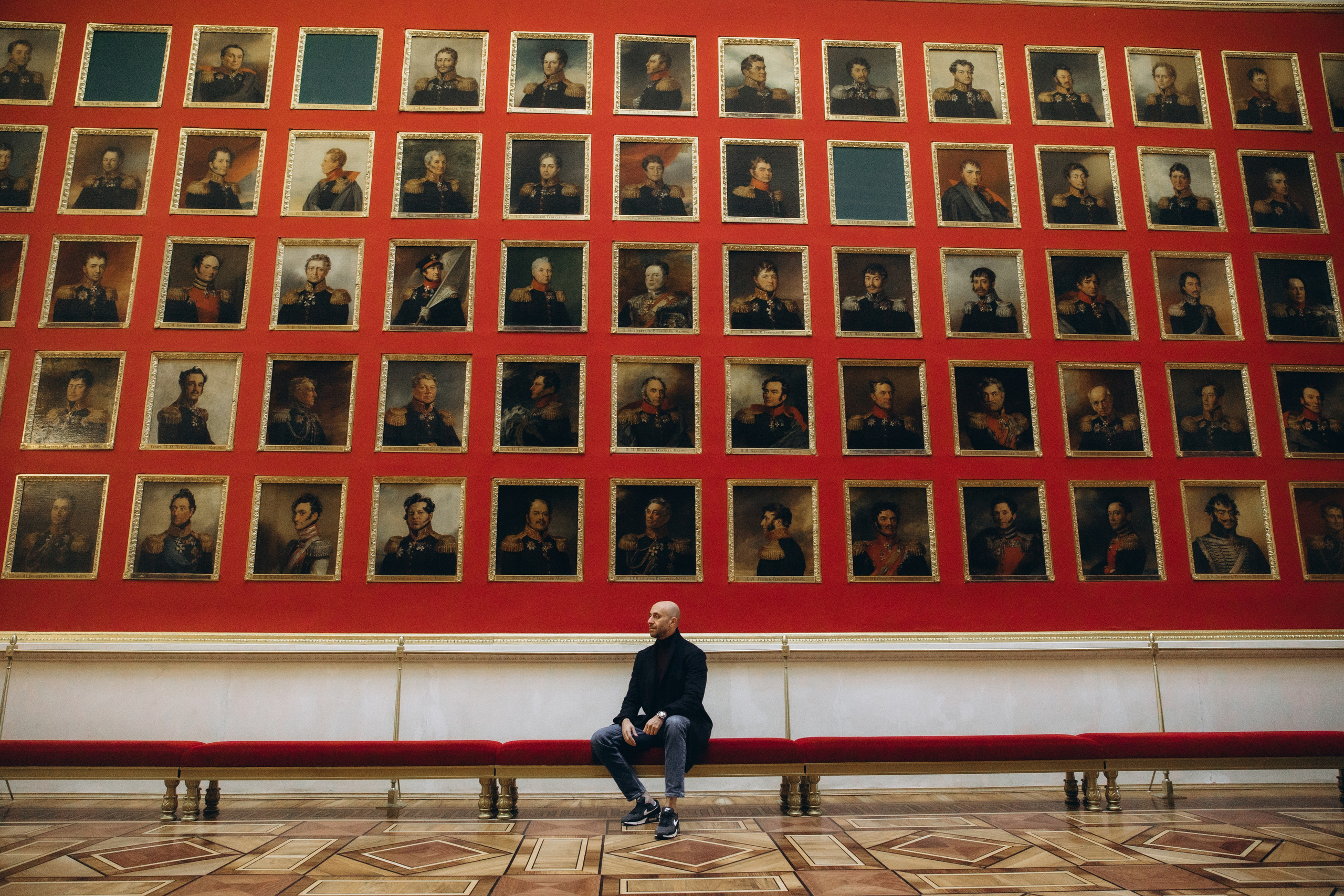 Emad from Dubai, tourist photo shoot in St. Petersburg in English