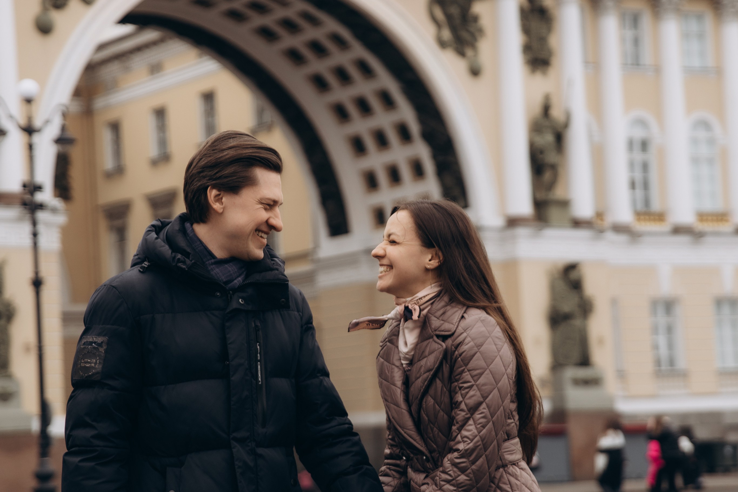 Прогулка по дворцовой площади, Зимний дворец, Миллионная