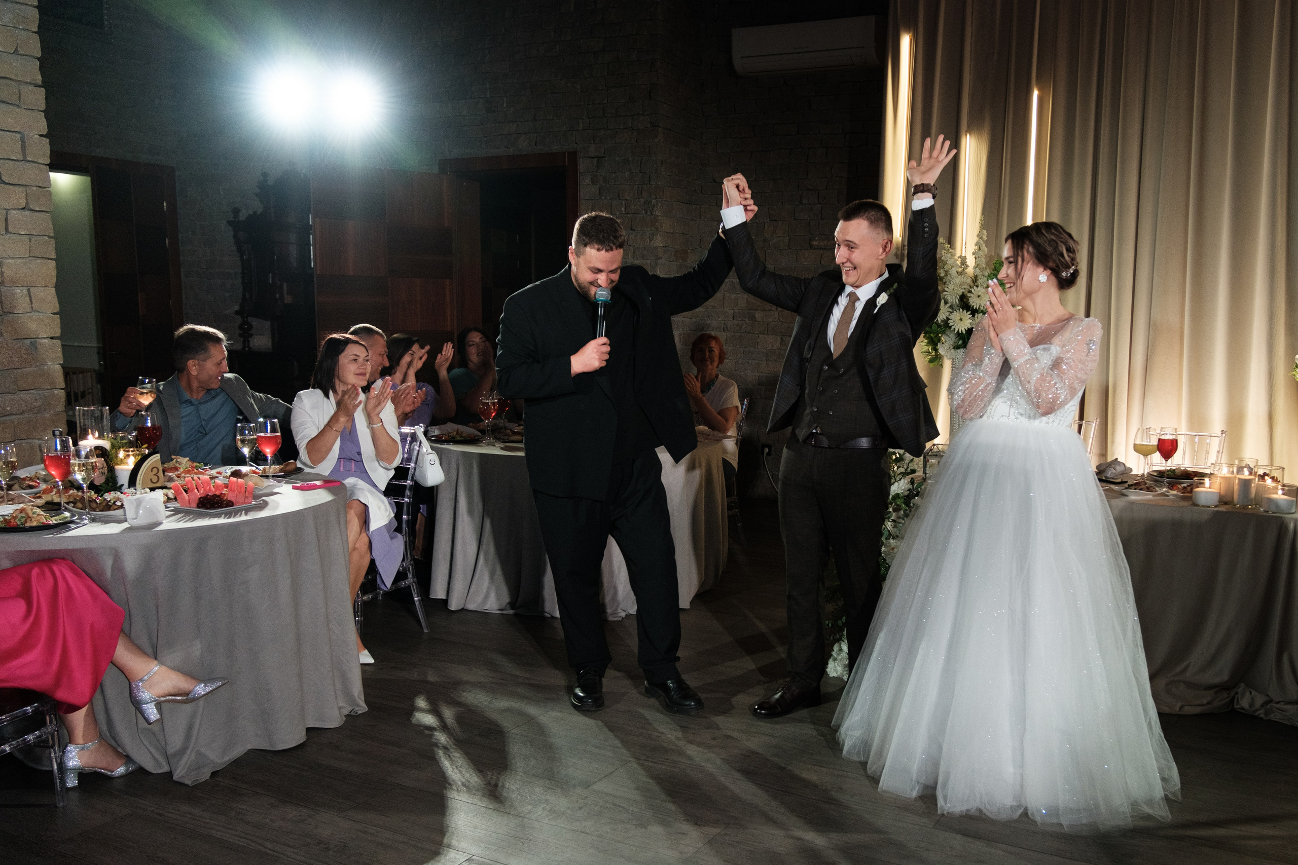 Свадебный банкет в Камнево. Главная