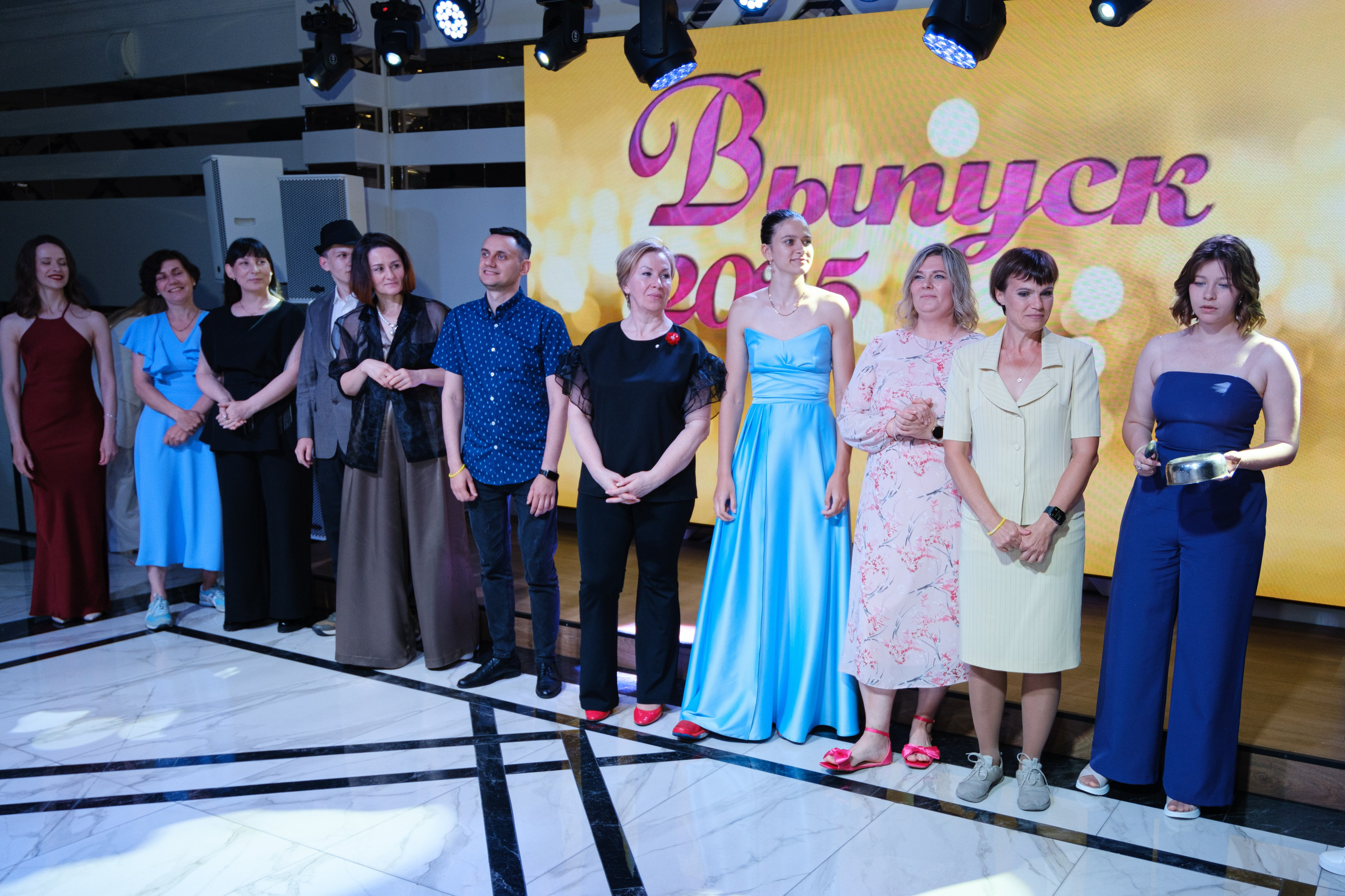 Выпускной 11В в Маршале. Главная