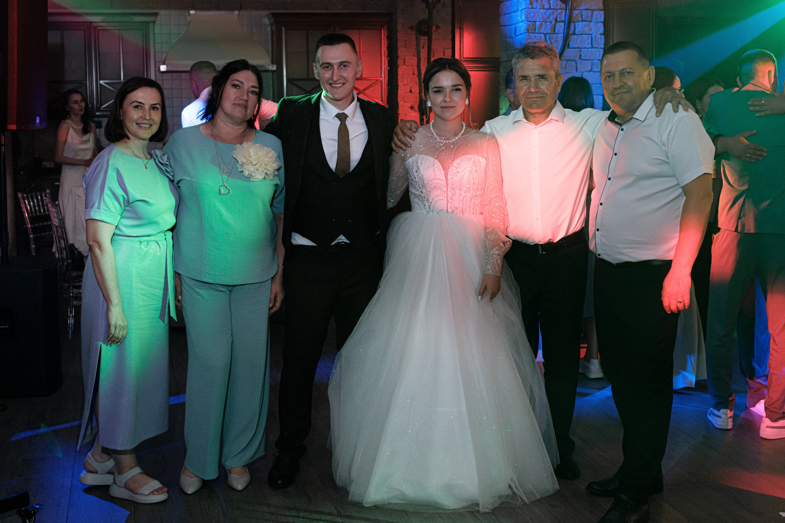 Свадебный банкет в Камнево. Главная