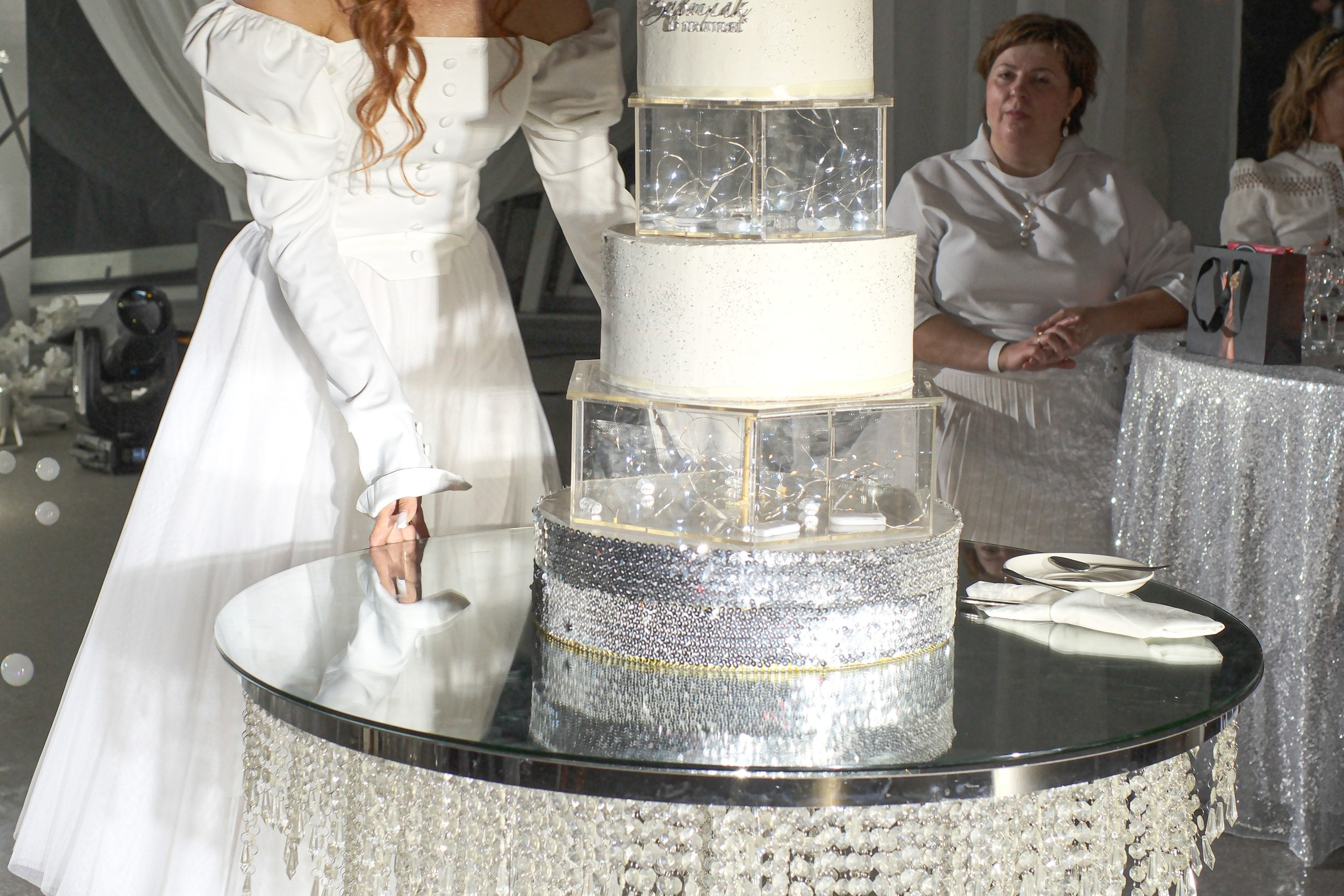 Завтрак в платьях. Главная