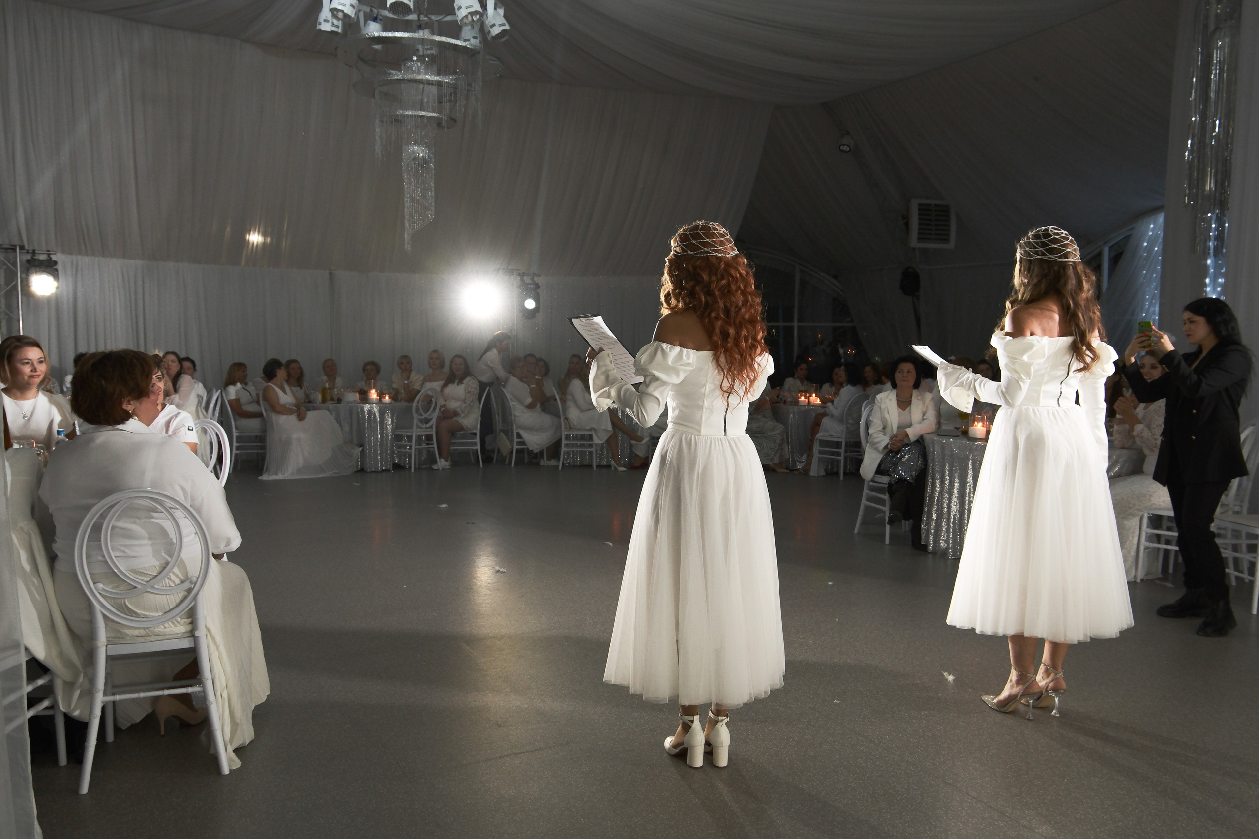 Завтрак в платьях. Главная