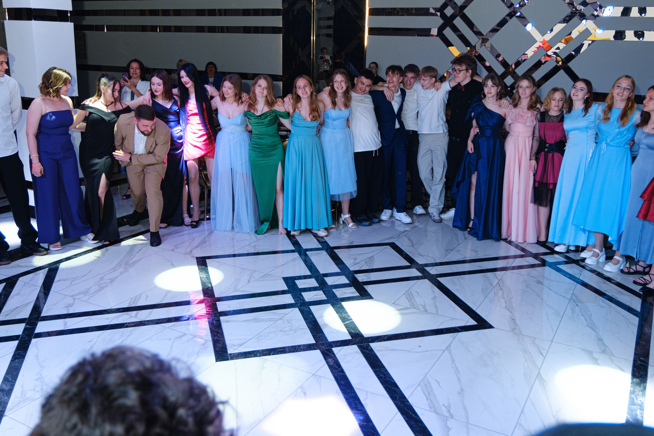 Выпускной 11В в Маршале. Главная