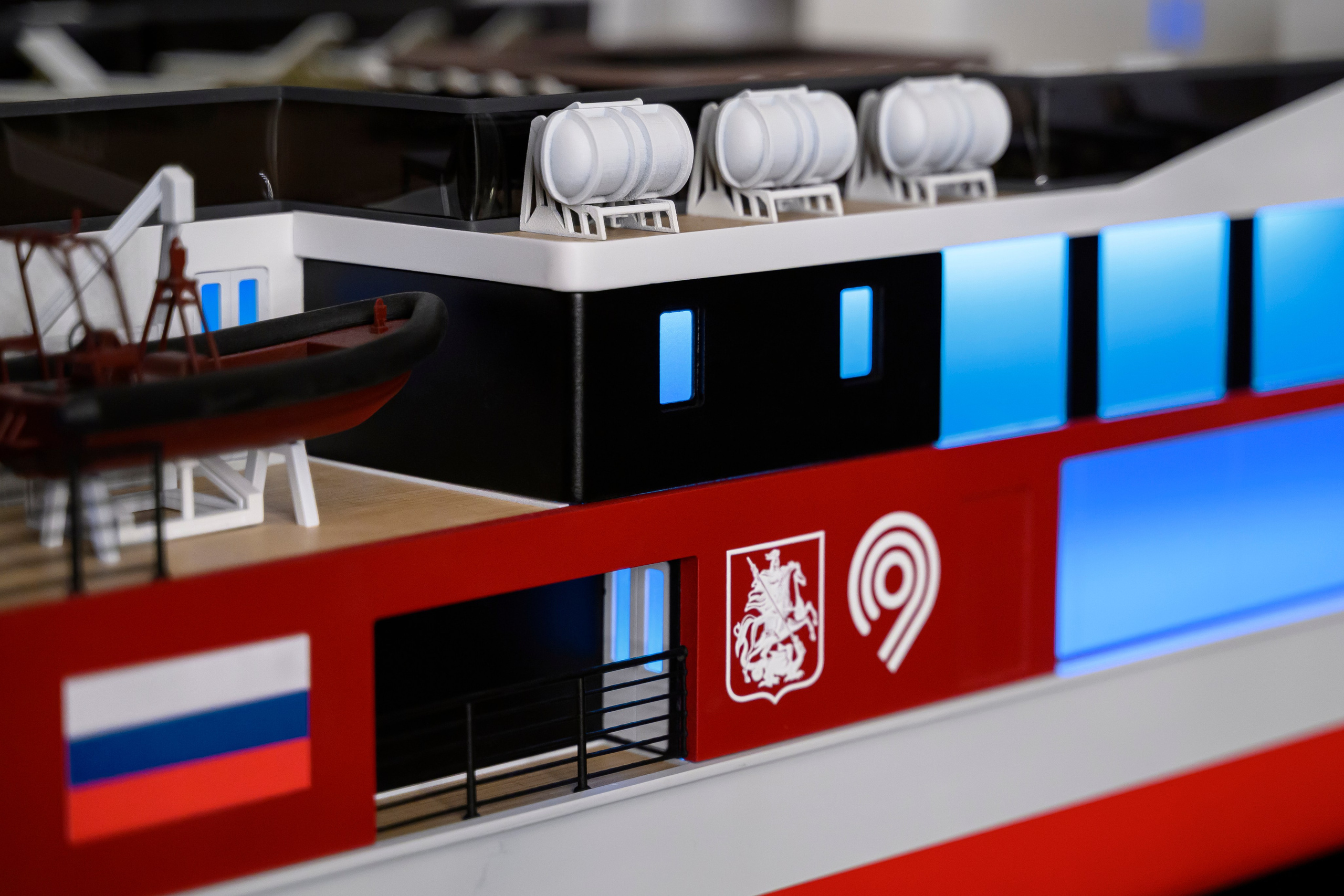 Круизное судно «Московское золотое кольцо» М1:40 Тираж 10шт. SmartMaket — профессиональная макетная мастерская в Москве