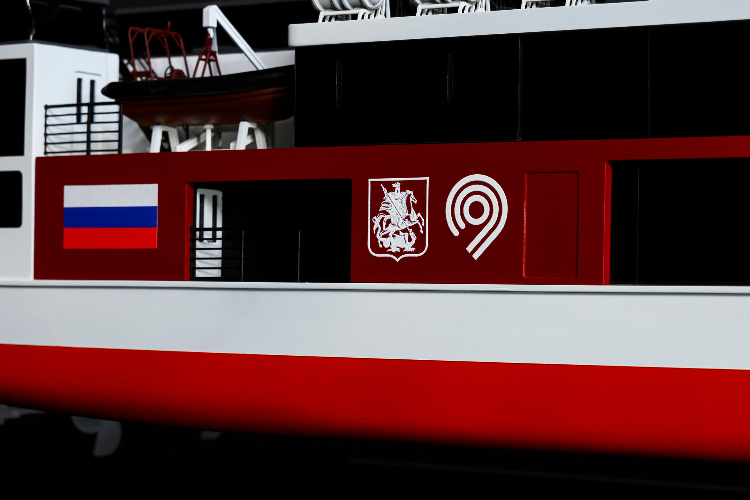 Круизное судно «Московское золотое кольцо» М1:40 Тираж 10шт. SmartMaket — профессиональная макетная мастерская в Москве