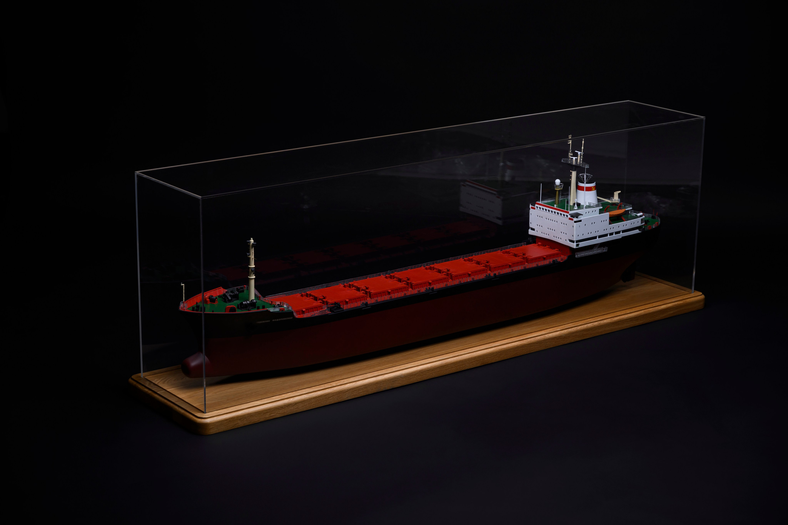 Сухогруз «Художник Федоровский» М1:120. SmartMaket — профессиональная макетная мастерская в Москве