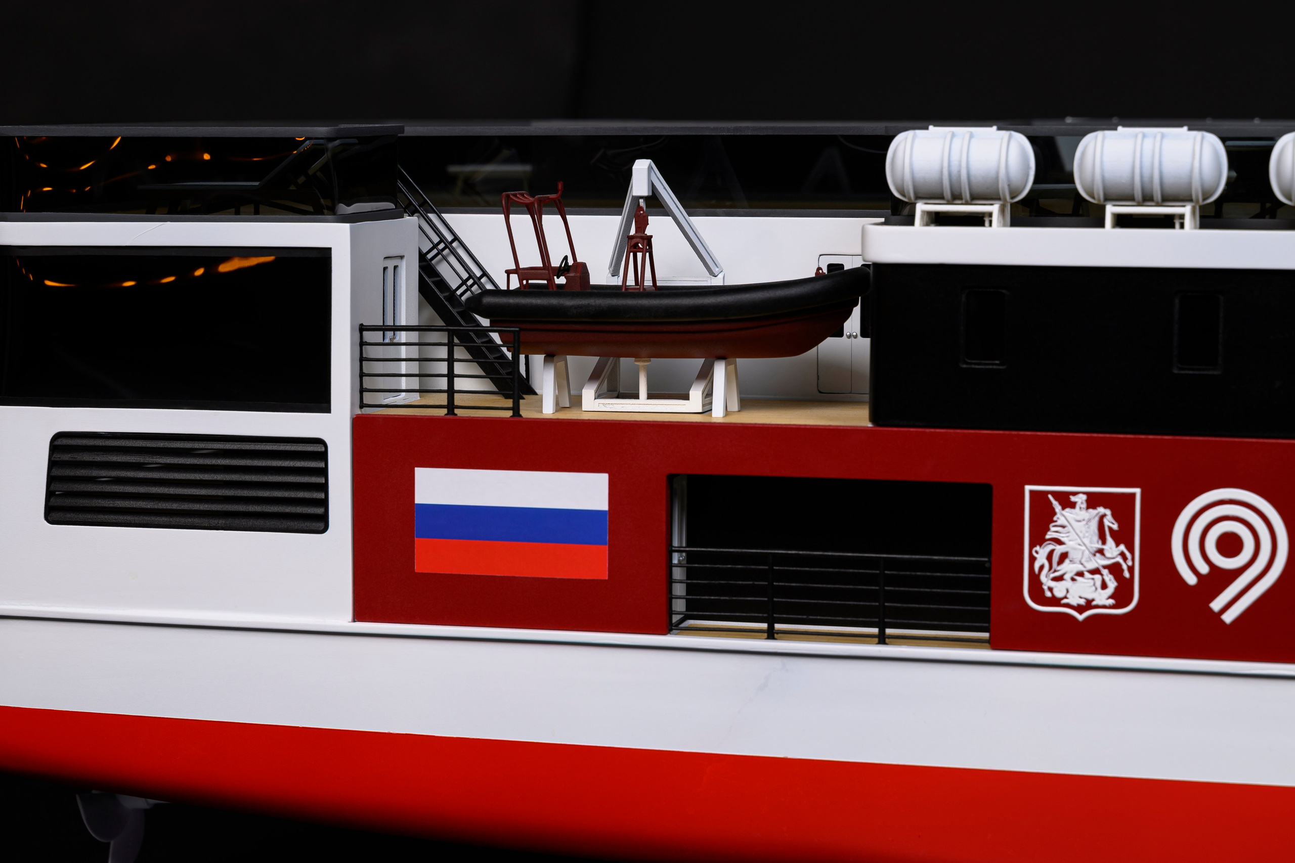 Круизное судно «Московское золотое кольцо» М1:40 Тираж 10шт. SmartMaket — профессиональная макетная мастерская в Москве