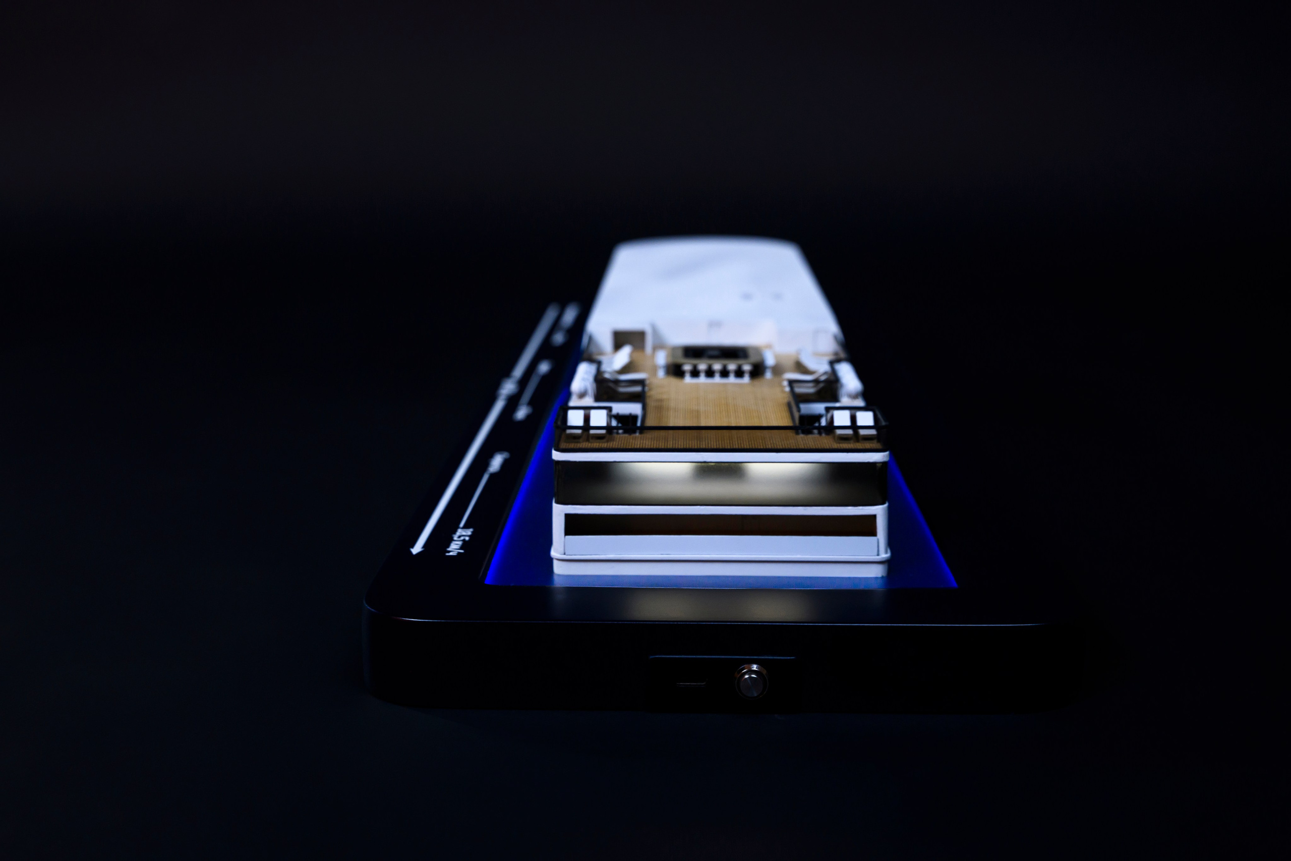 Круизное судно «Москоовское золоте кольцо» М1:150 Тираж 50шт. SmartMaket — профессиональная макетная мастерская в Москве