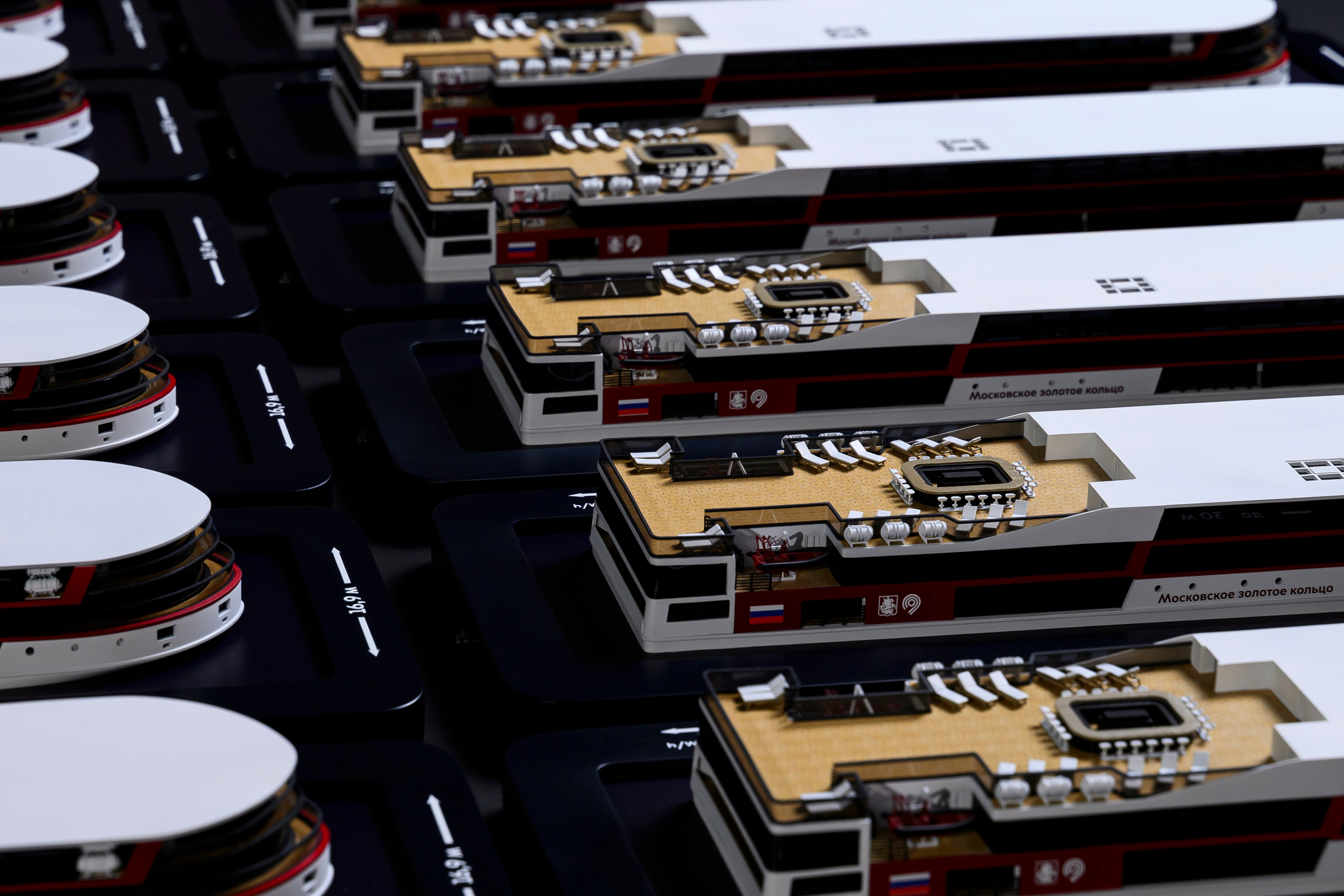 Круизное судно «Москоовское золоте кольцо» М1:150 Тираж 50шт. SmartMaket — профессиональная макетная мастерская в Москве