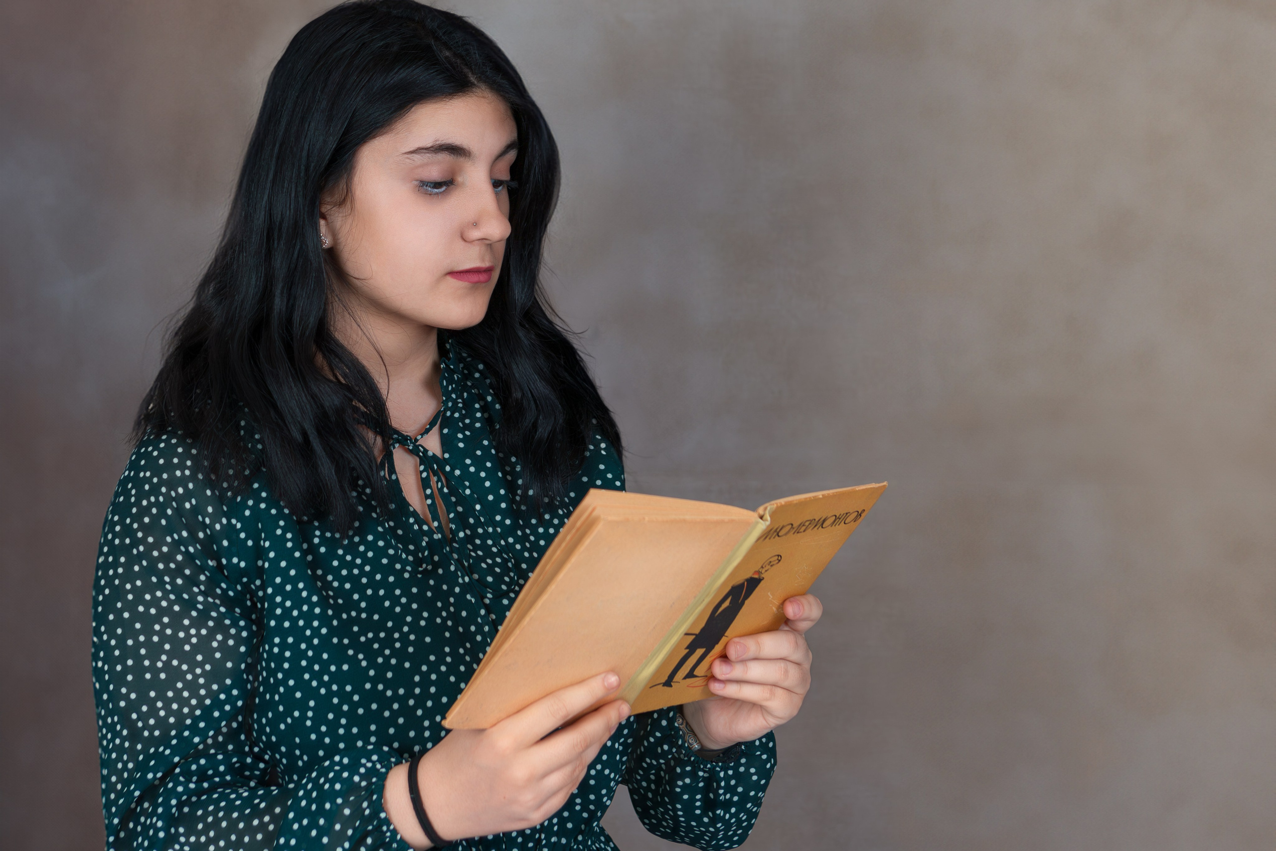 Альбомы. Выпускные альбомы и школьный фотограф в Подольске, Троицке, Щербинке, Москве и Московской области