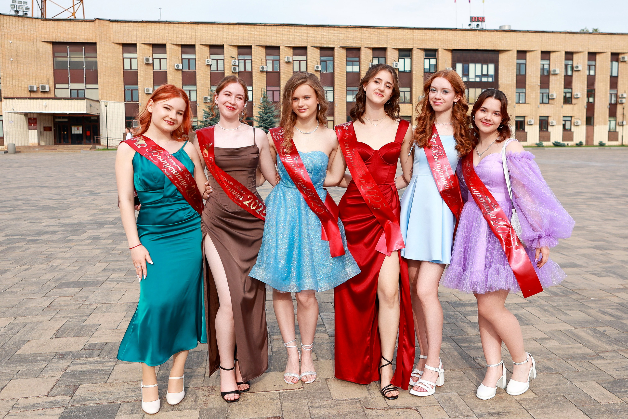 Выпускные. Выпускные альбомы и школьный фотограф в Подольске, Троицке, Щербинке, Москве и Московской области