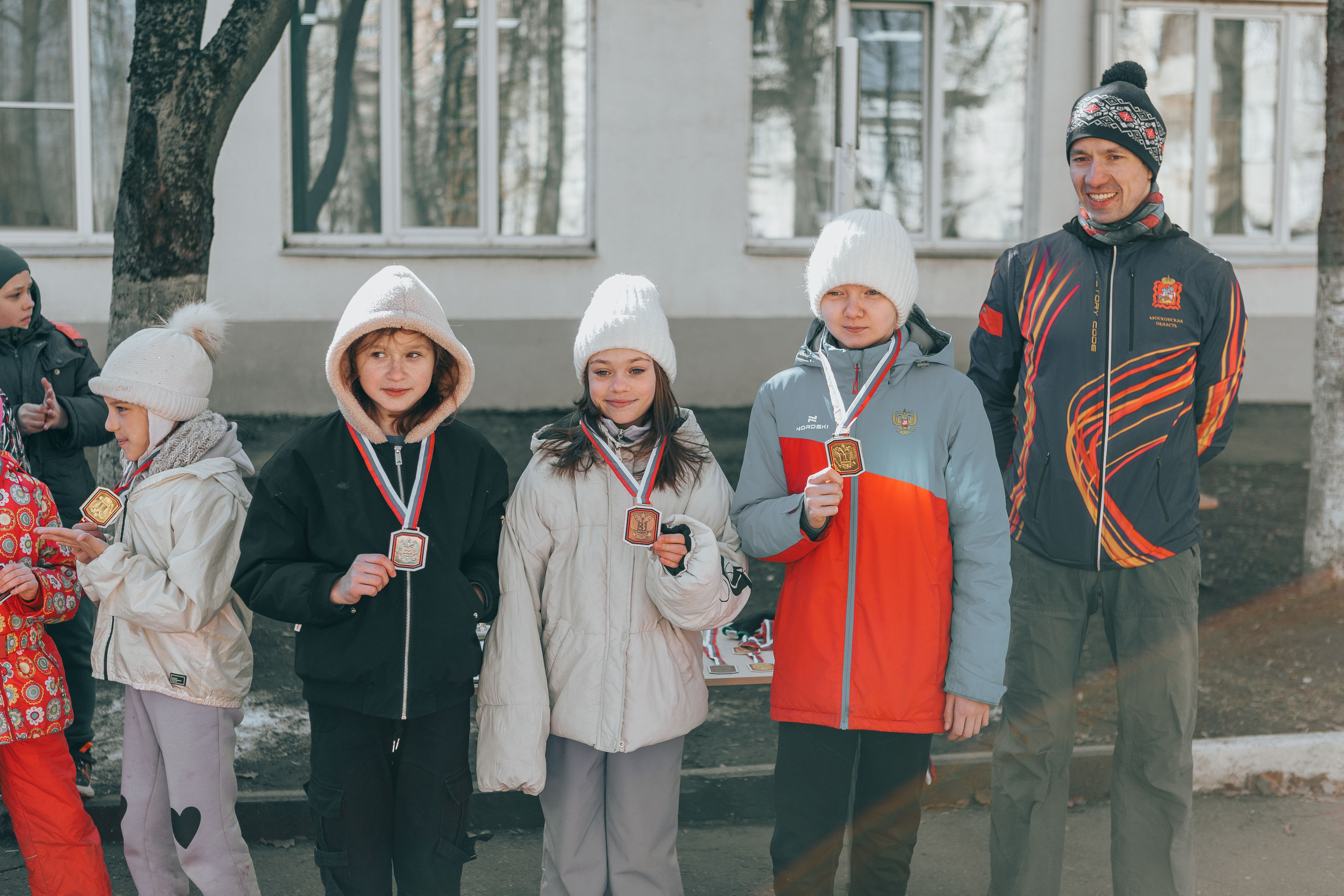 Истории. Выпускные альбомы и школьный фотограф в Подольске, Троицке, Щербинке, Москве и Московской области