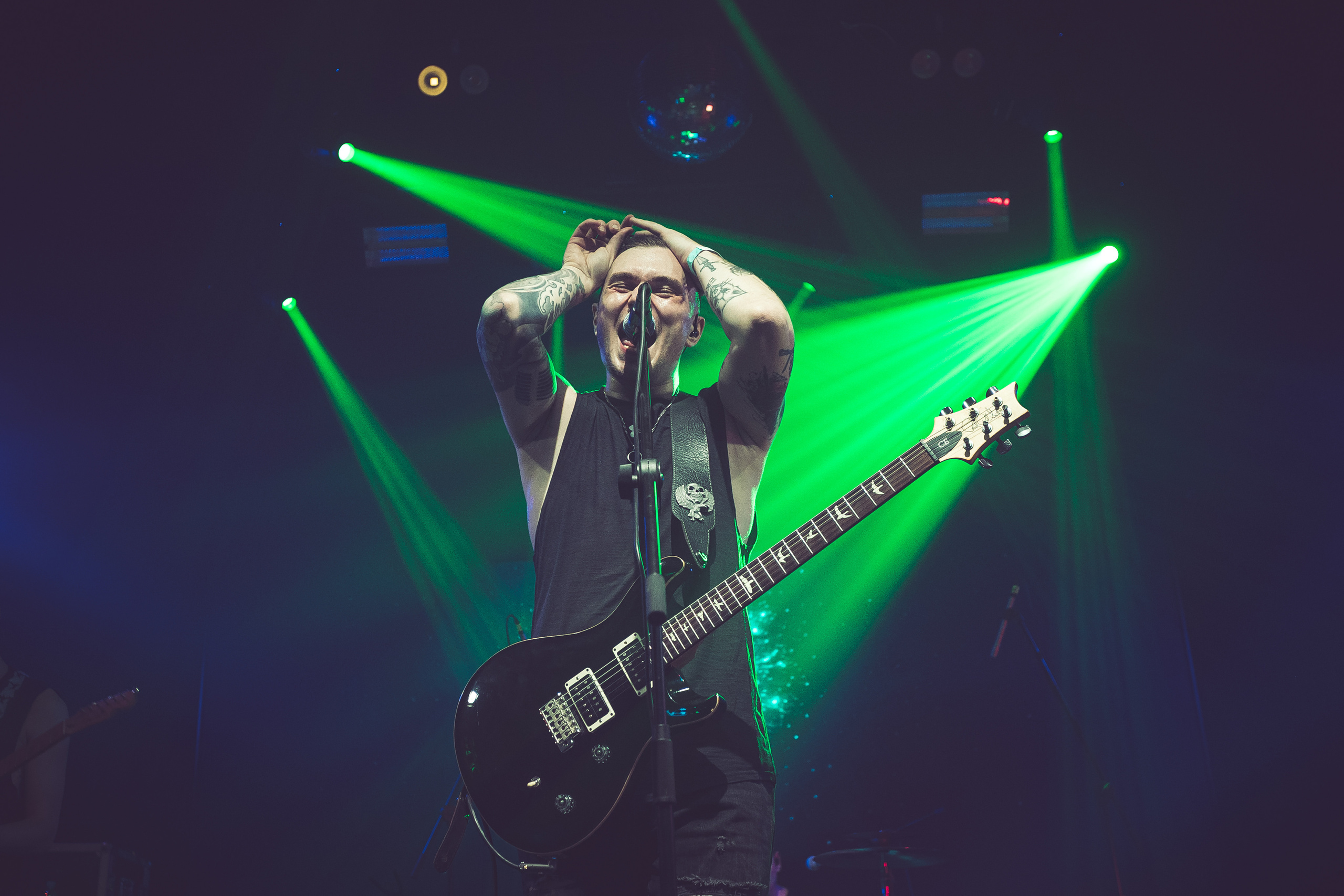 ЧЕТЫРЕ АПРЕЛЯ