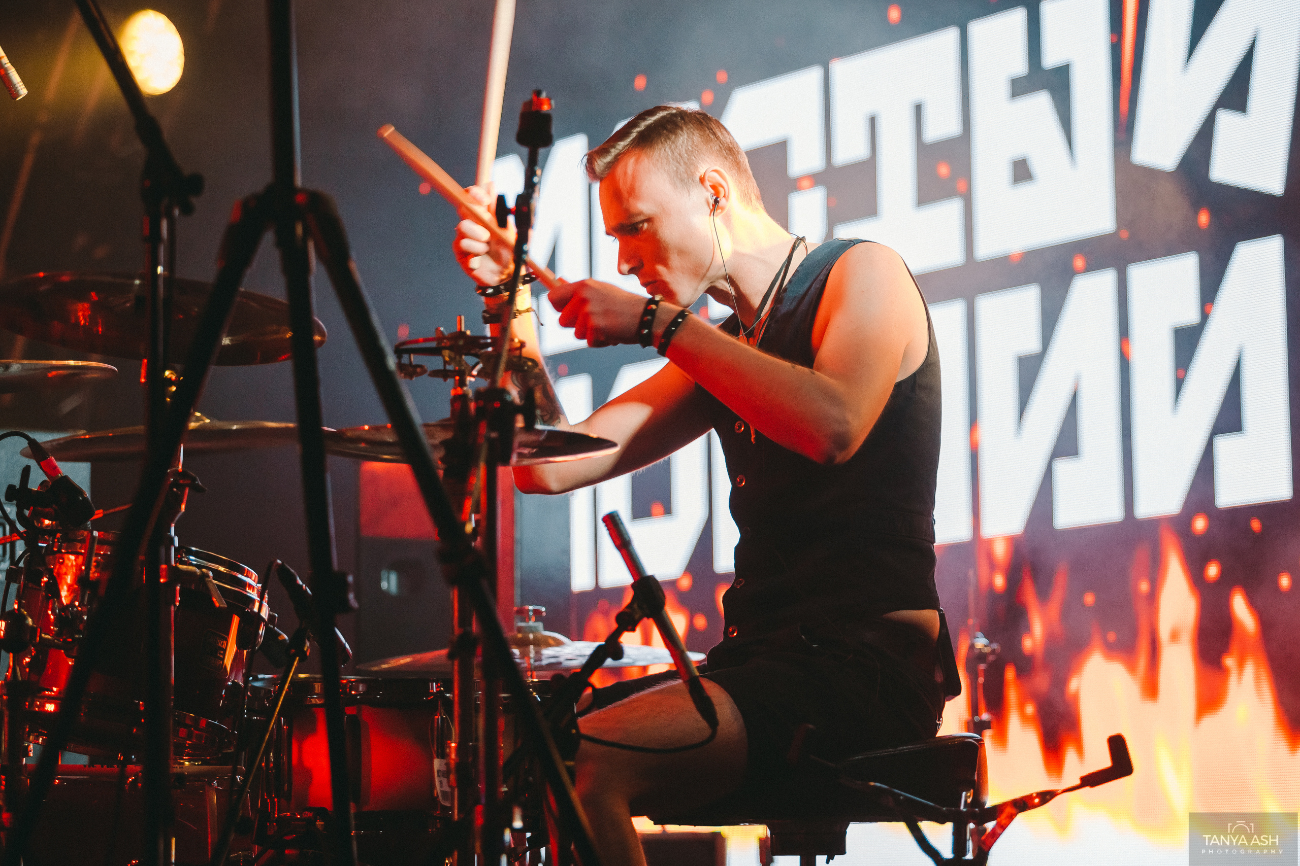 МОСТЫ И МОЛНИИ (ЖИВОЙ)