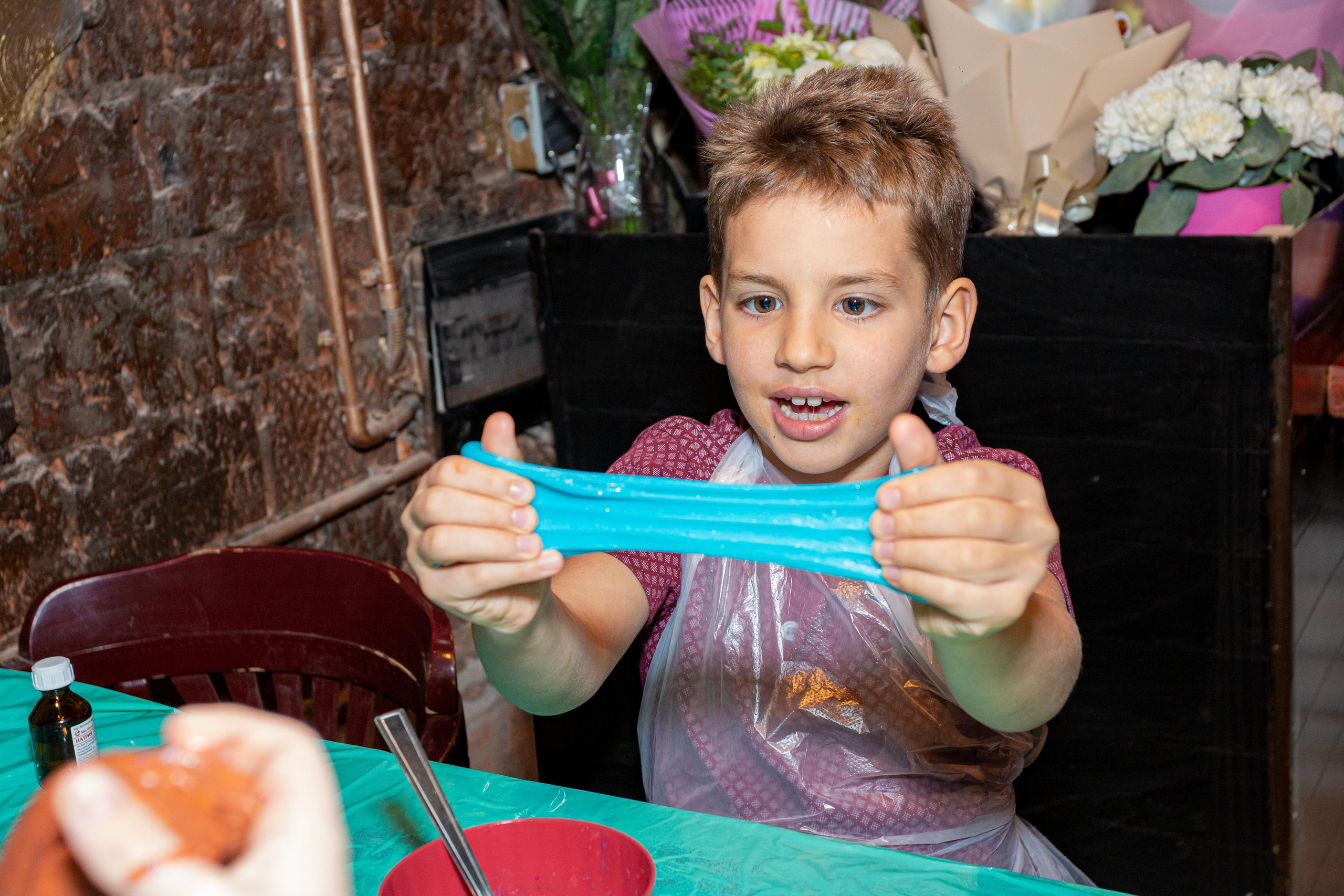 Мастер-класс «Космические слаймы»