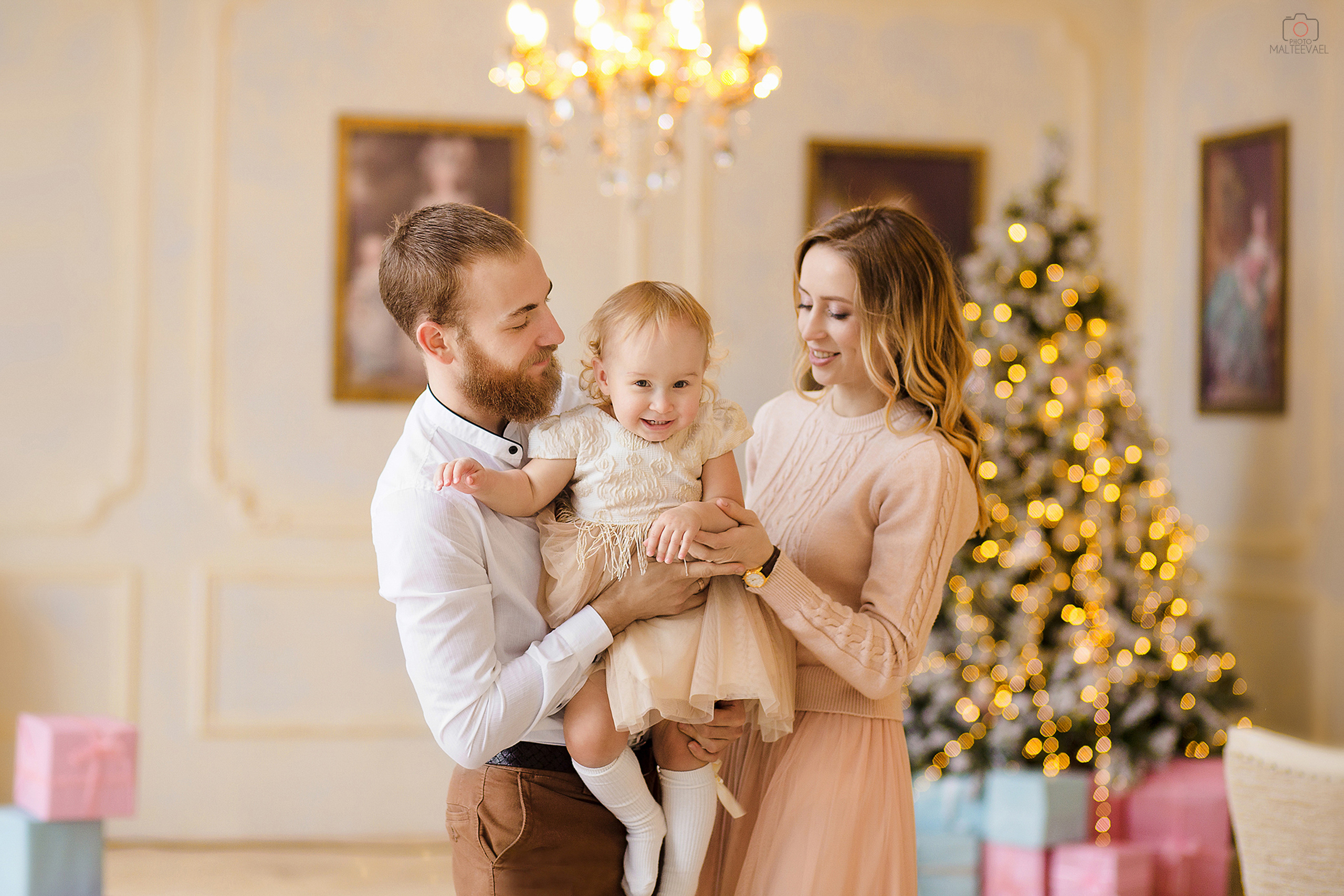 Теплая семейная съёмка