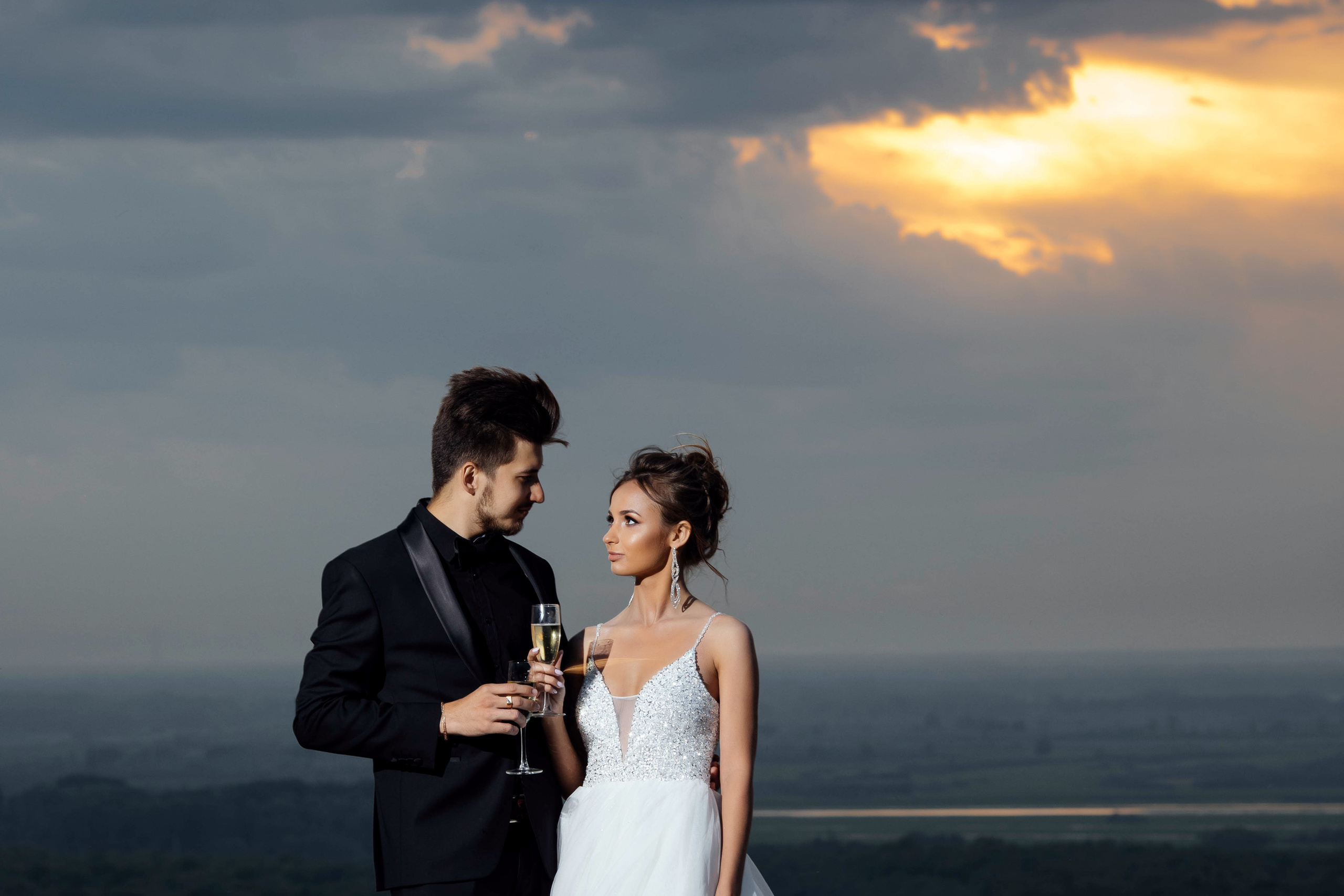 Свадебная прогулка. Навстречу к закату.