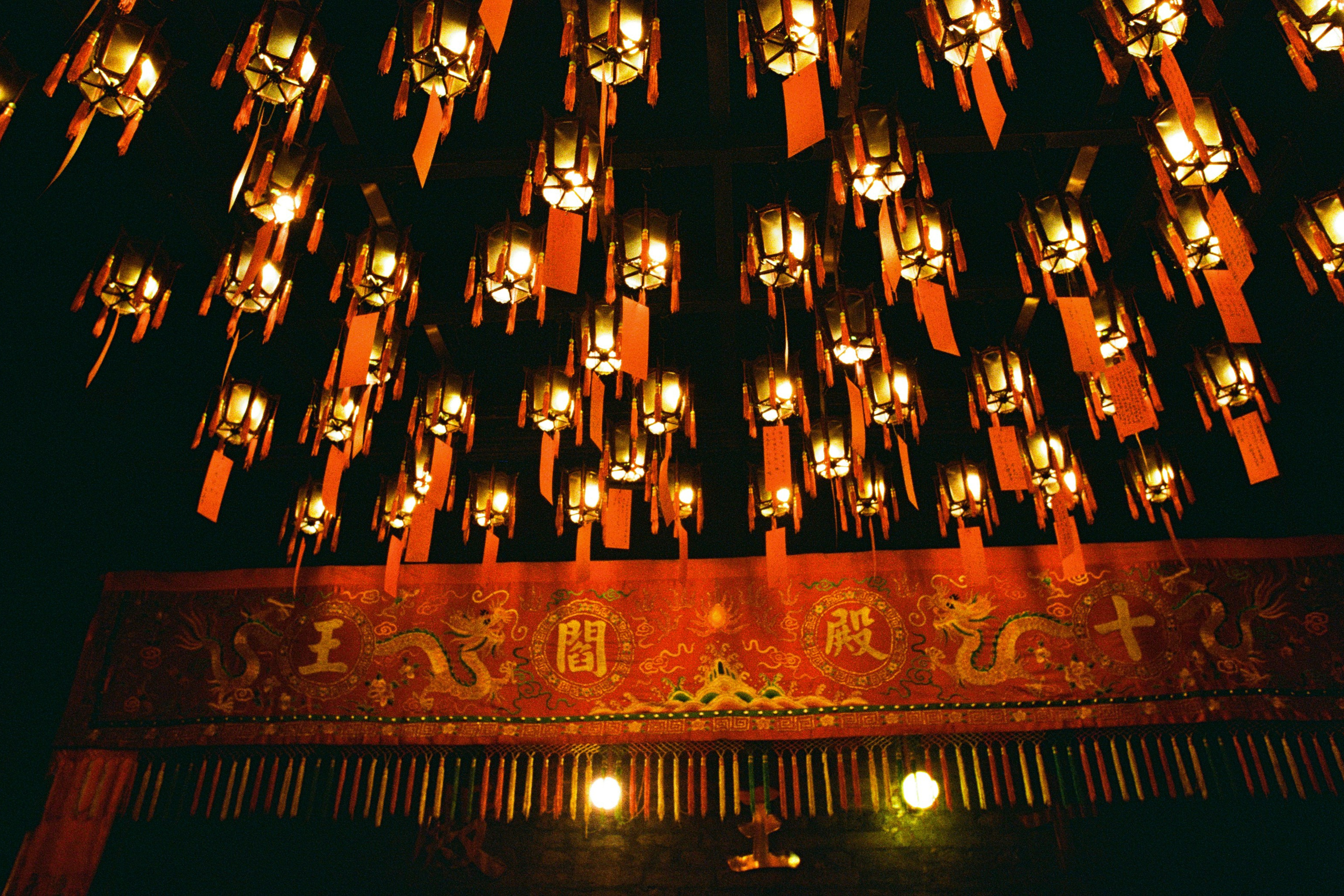 inside my head // hong kong VI