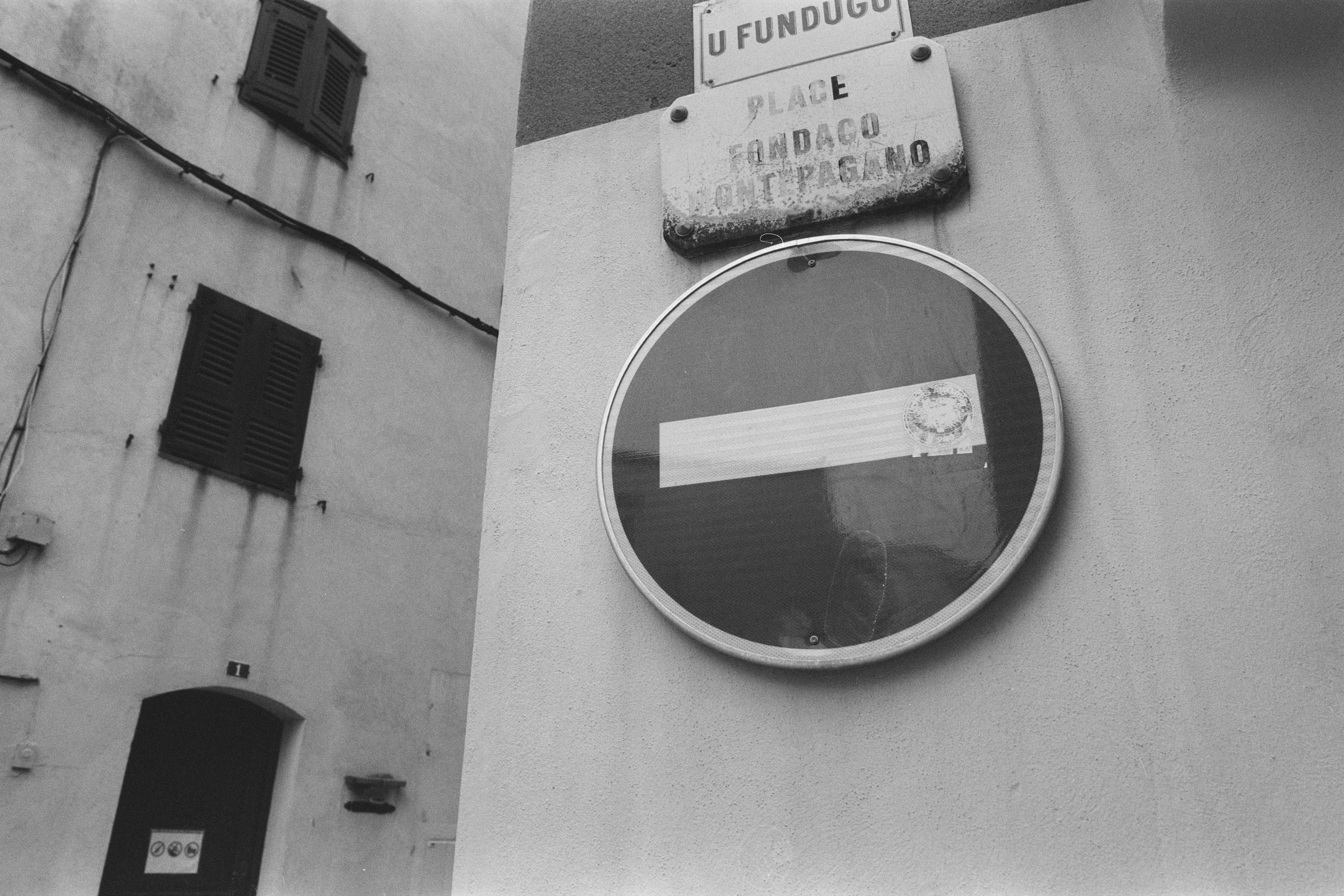 the world is flat // corsica, bonifacio