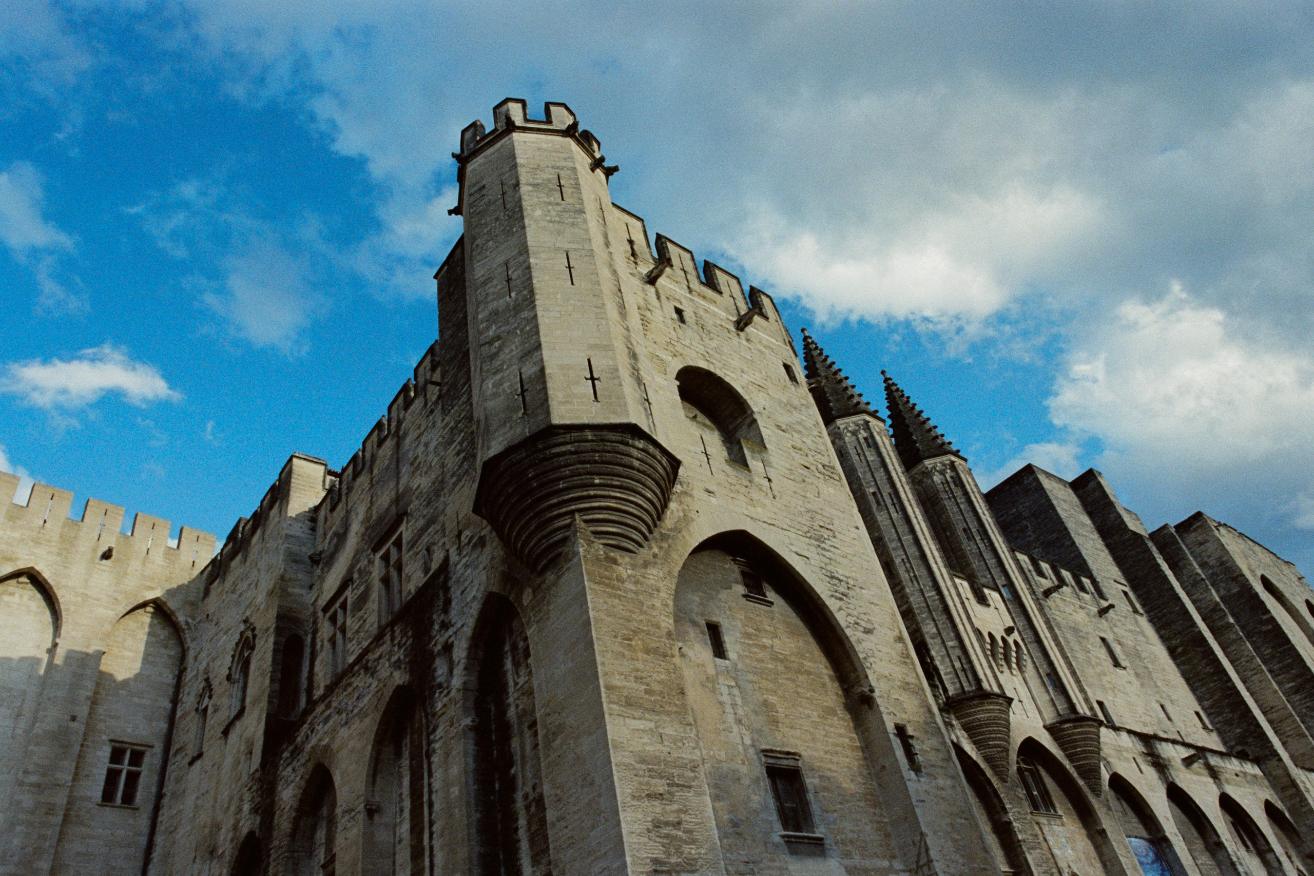 the contract // france, avignon