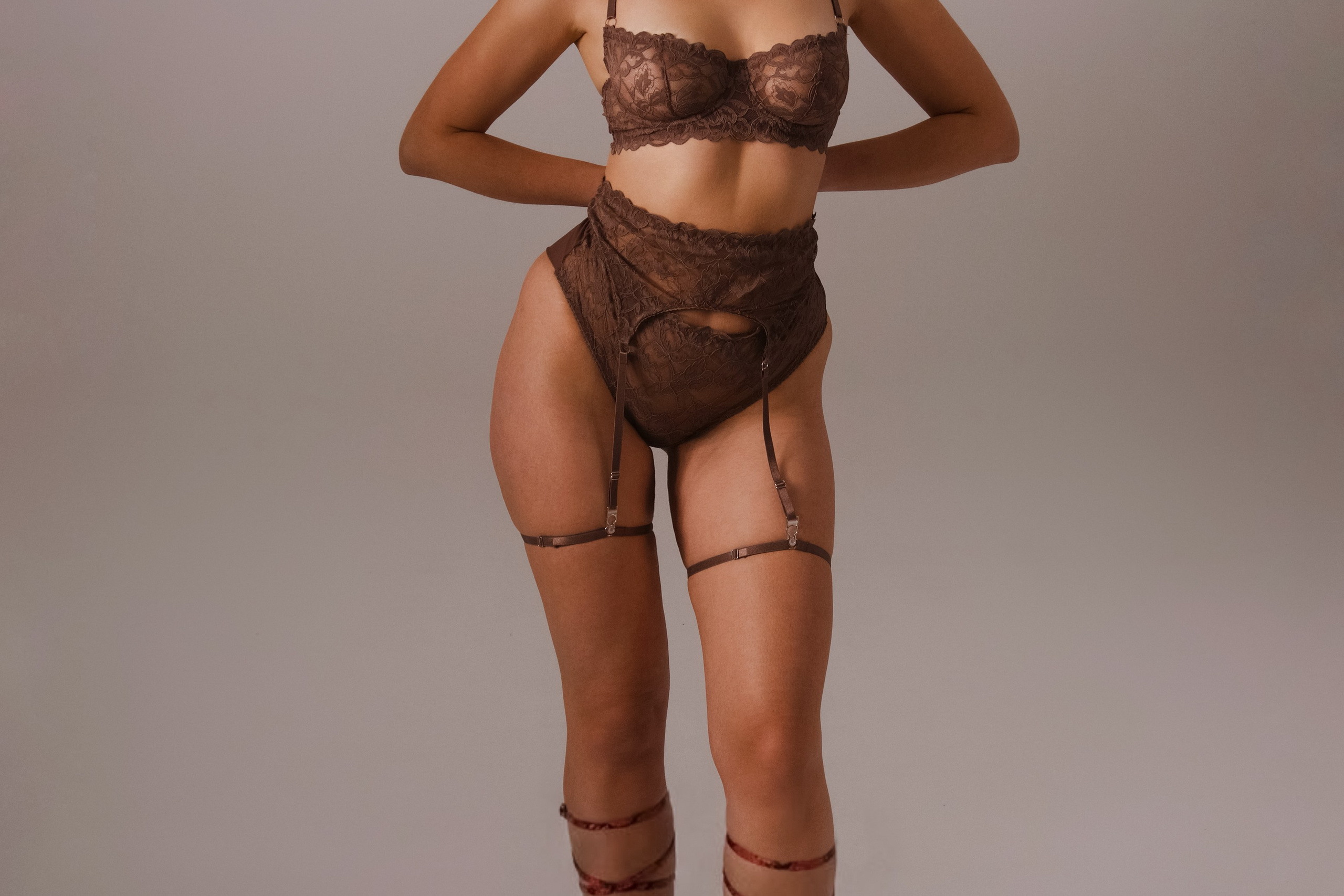 Лиза, студия