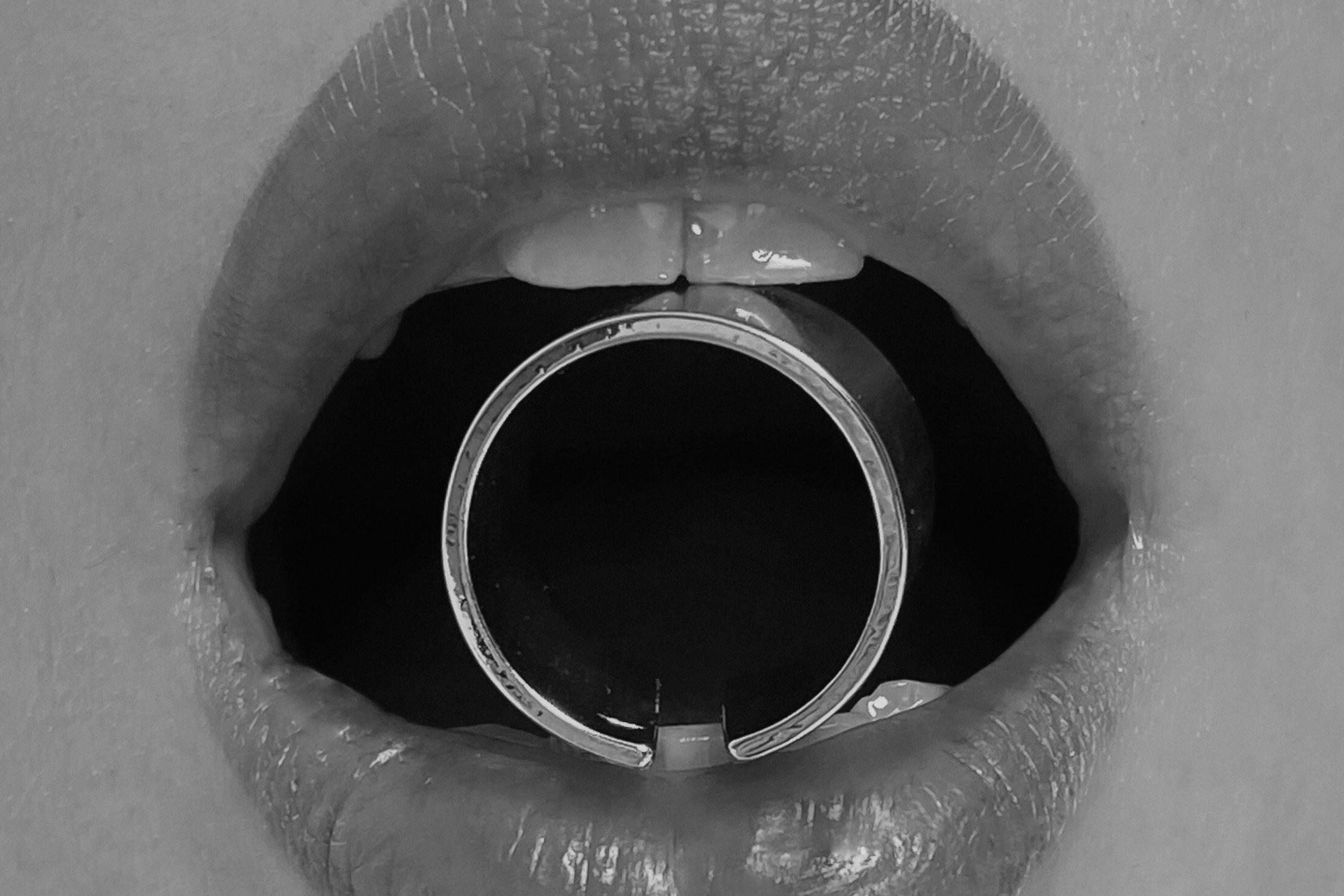 Яна, контент (аккаунт украшений)