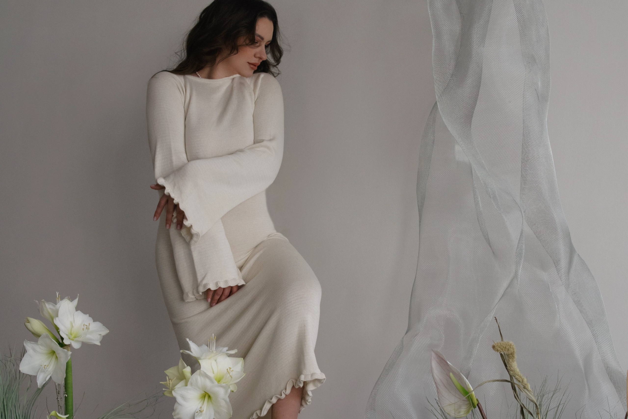 Анна, съемка с цветами