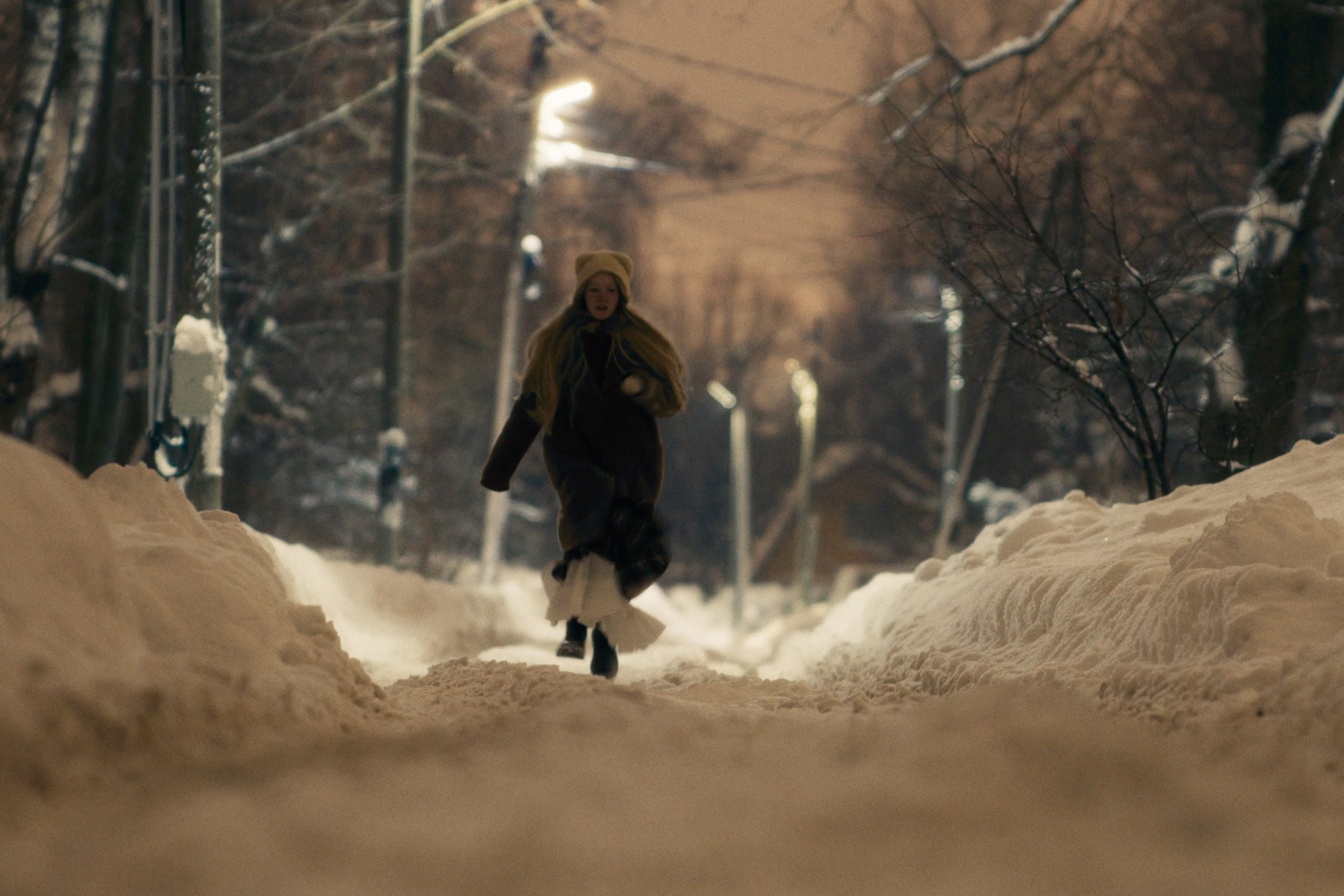 Короткометражный фильм «Нежная королева». Цветокоррекция видео на любой бюджет